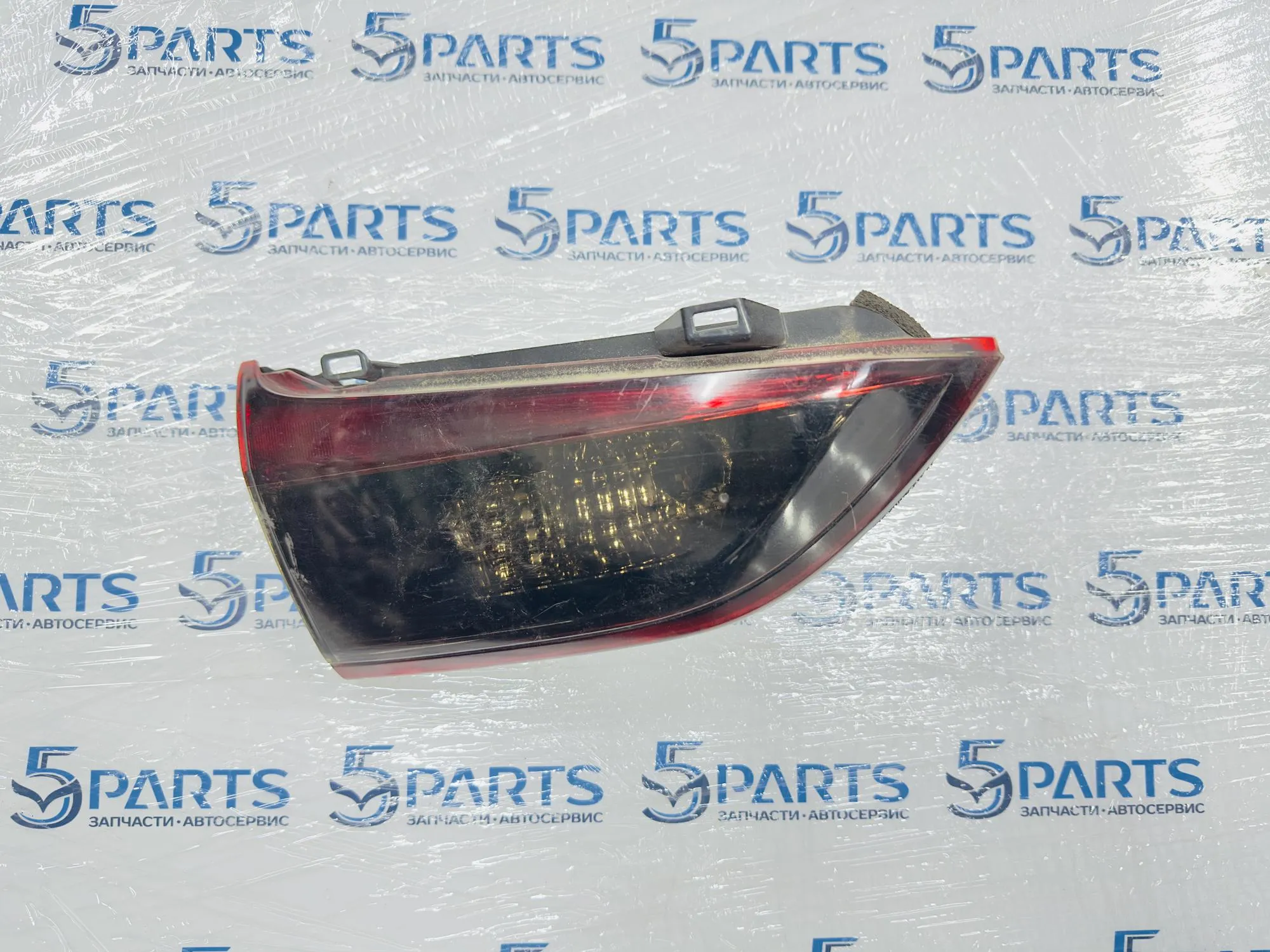 Фонарь внутренний левый M6 (GJ) 2012-2015