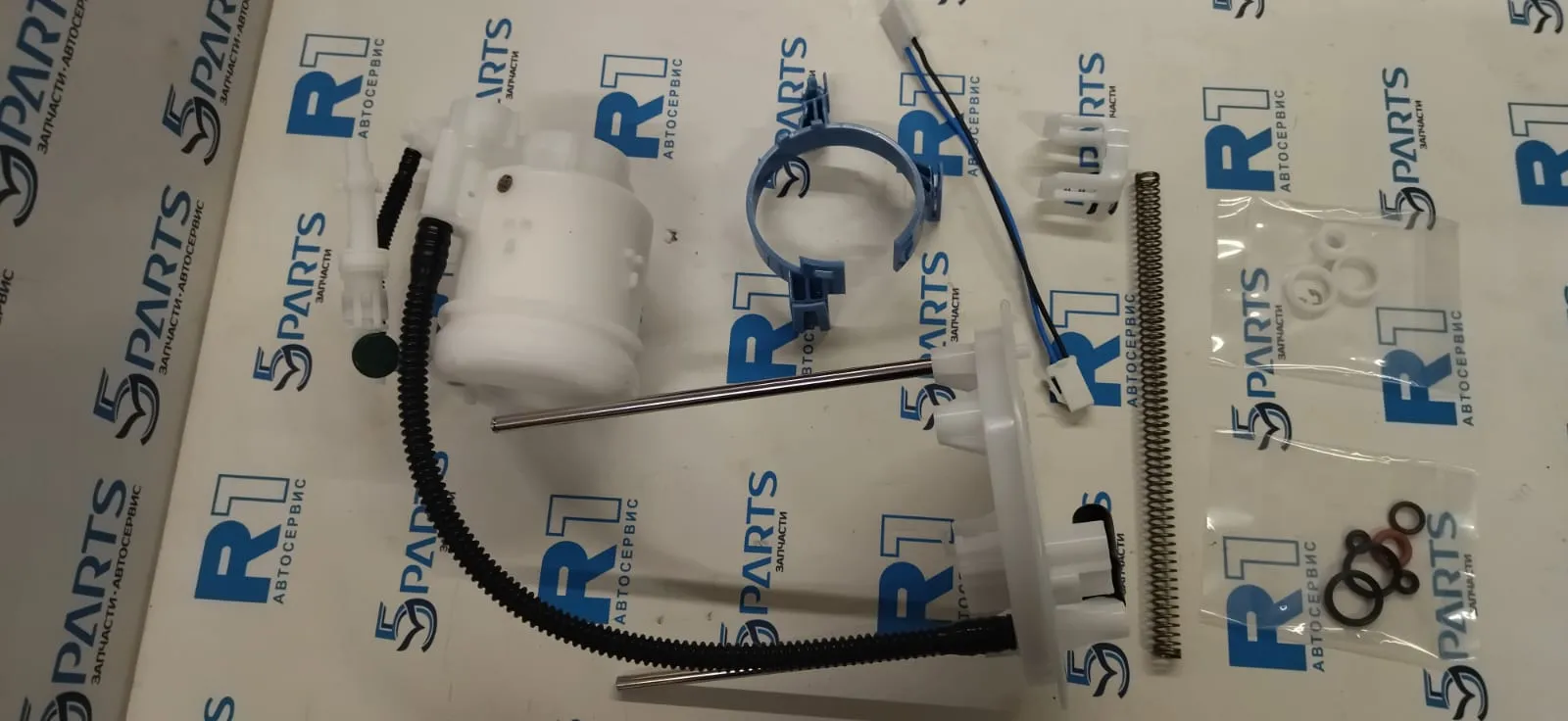 Фильтр топливный CX-9 (TC) 2012-2022 4WD