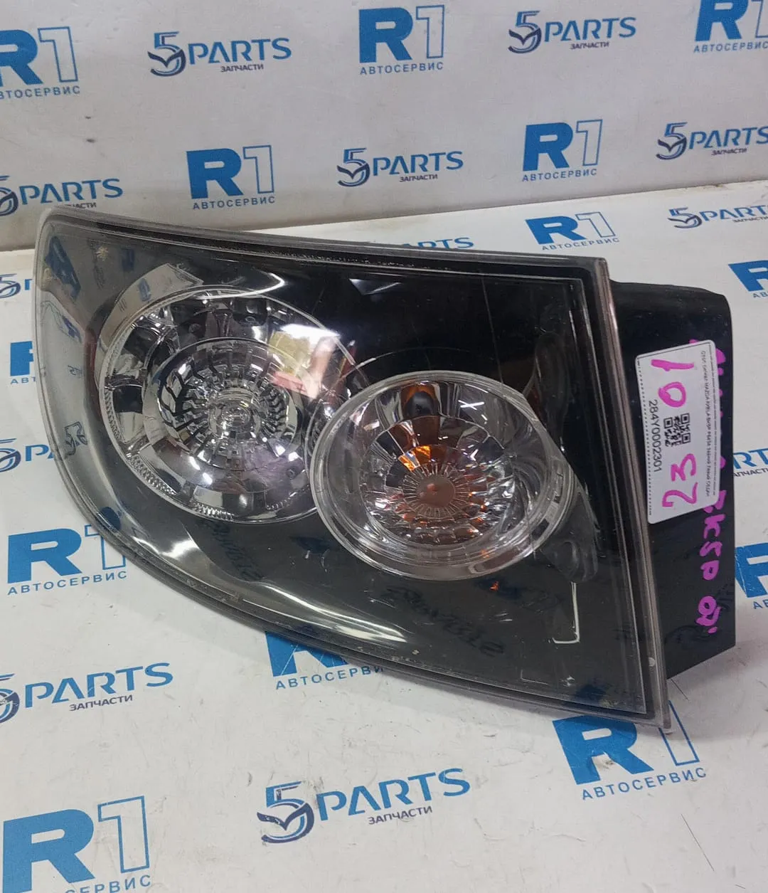 Фонарь внешний левый M3 (BK) SDN 2003-2009 SPORT