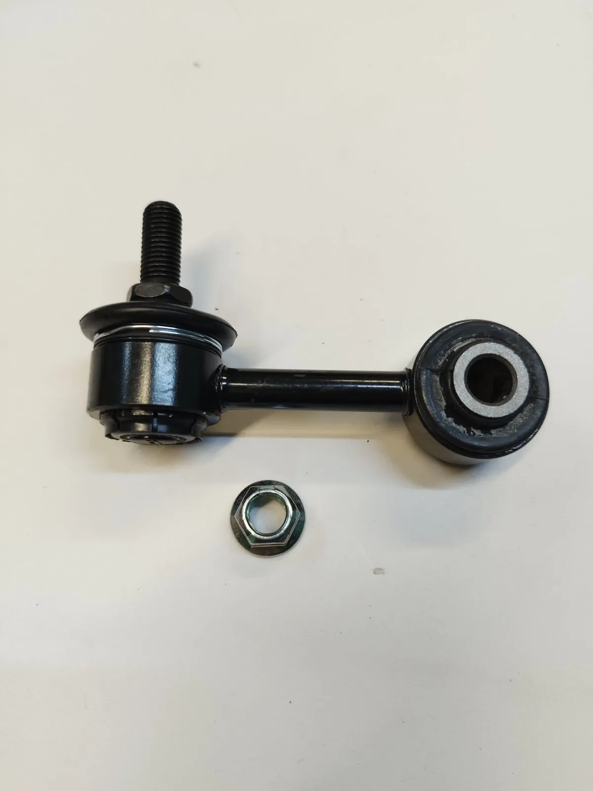 Стойка стабилизатора заднего M6 (GG) 2002-2007