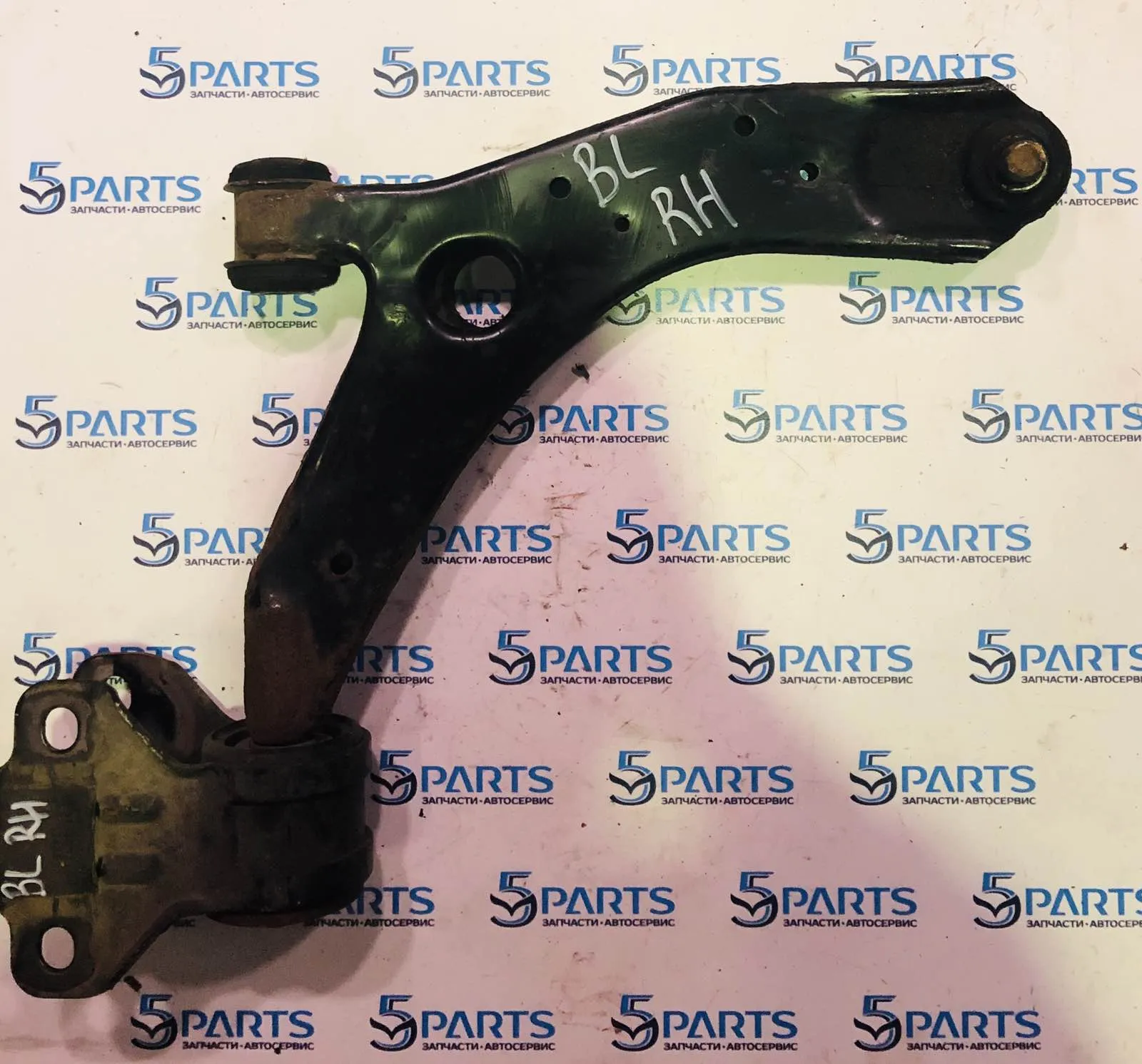 Рычаг передний правый нижний M3 (BL) 2009-2012