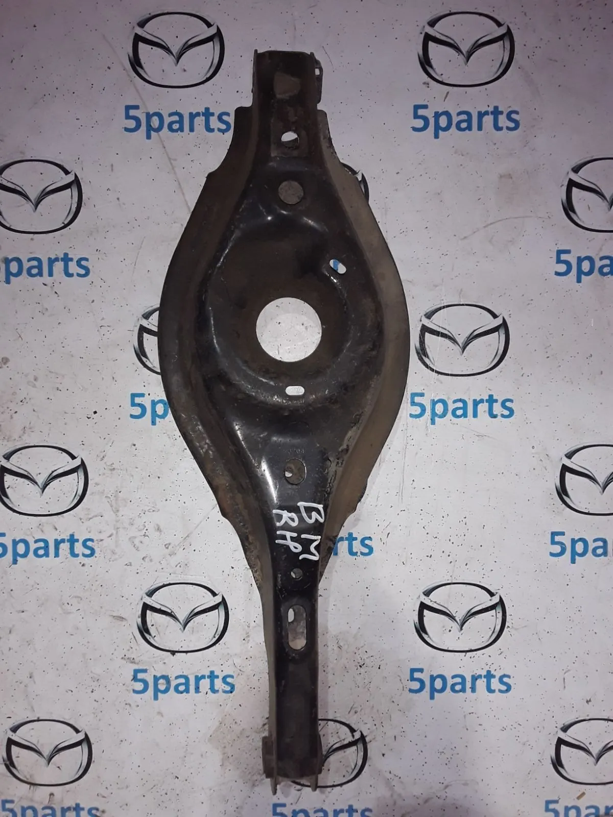 Рычаг задний правый под пружину M3 (BM,BN) 2013-2019