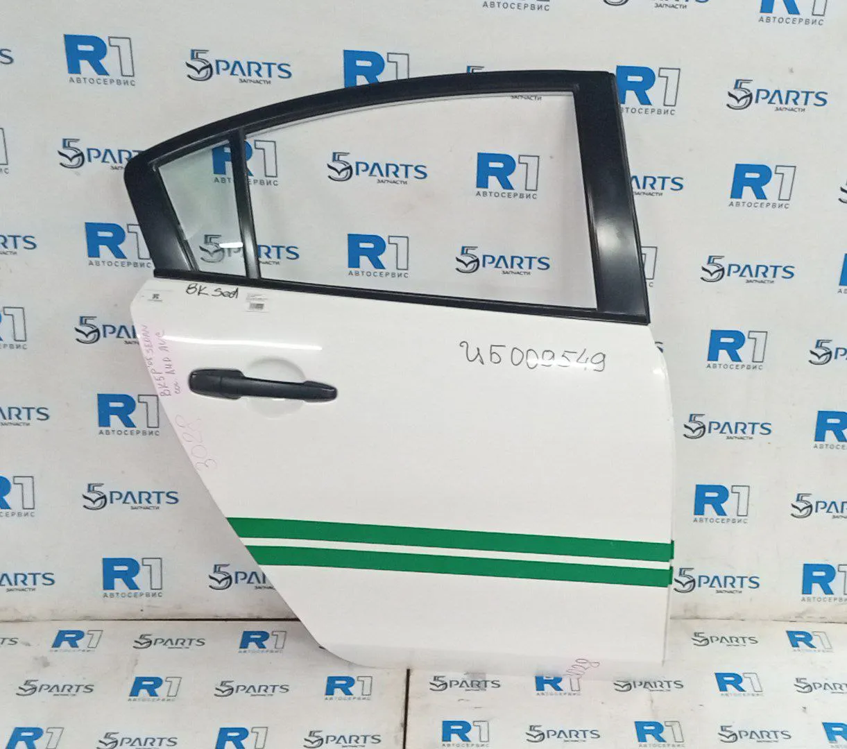 Дверь задняя правая M3 (BK) SDN 2003-2009