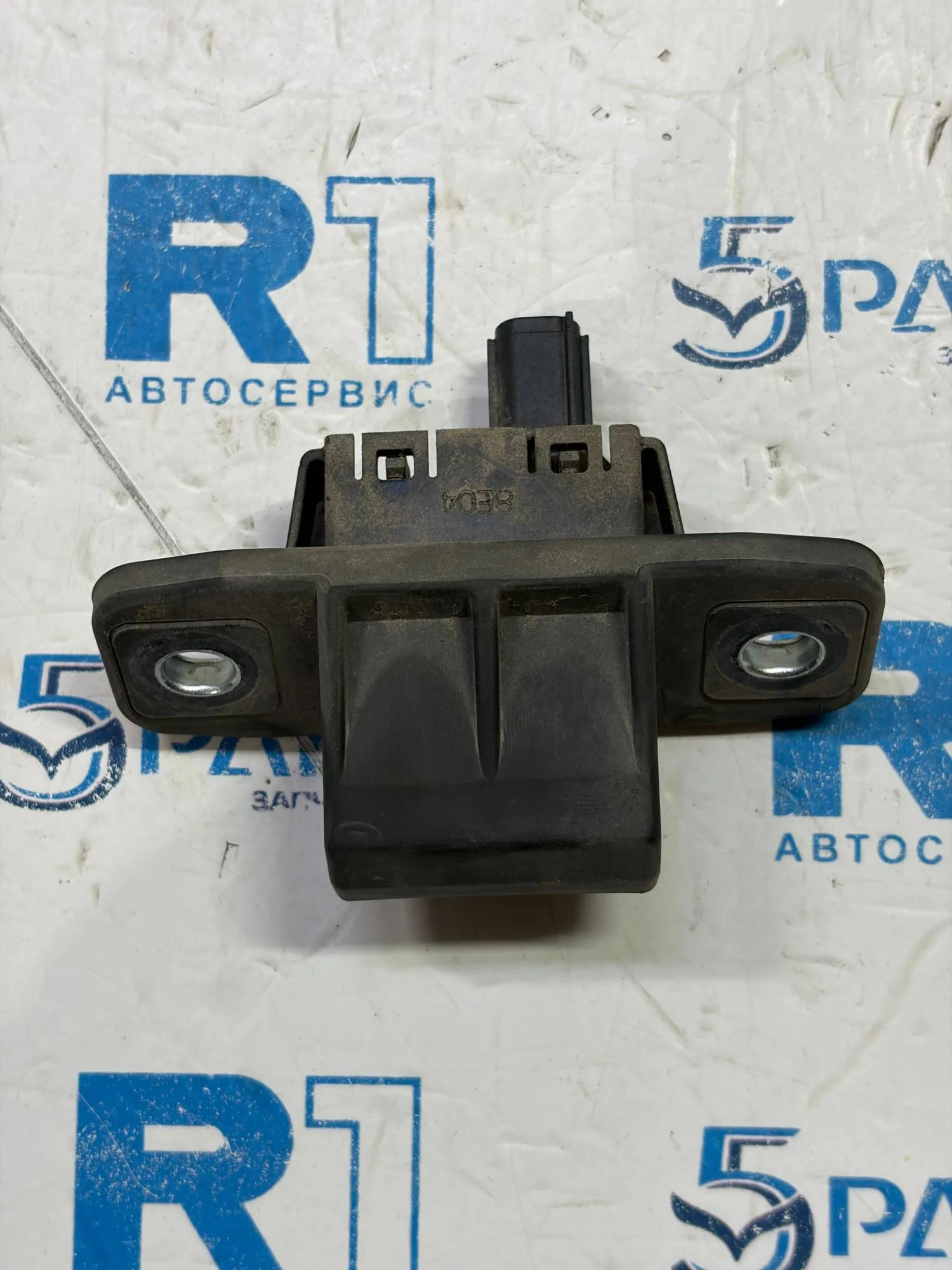 Кнопка открытия багажника CX-5 (KF) 2017-2022, CX-9 (TС) 2017-2021