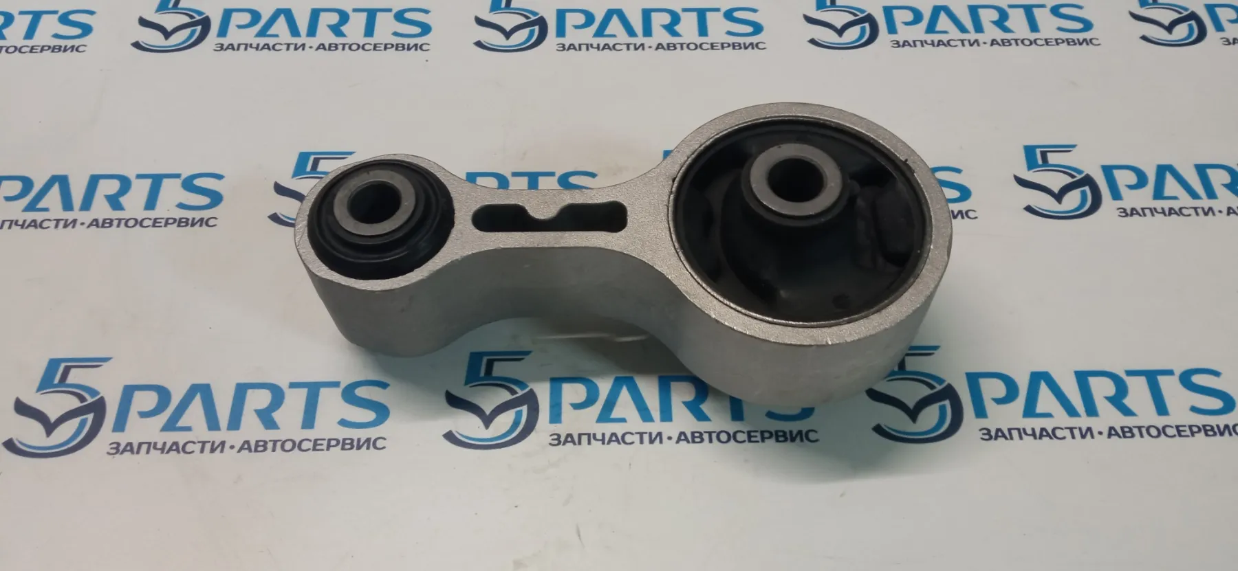 Опора двигателя задняя M6 (GG) 2002-2007