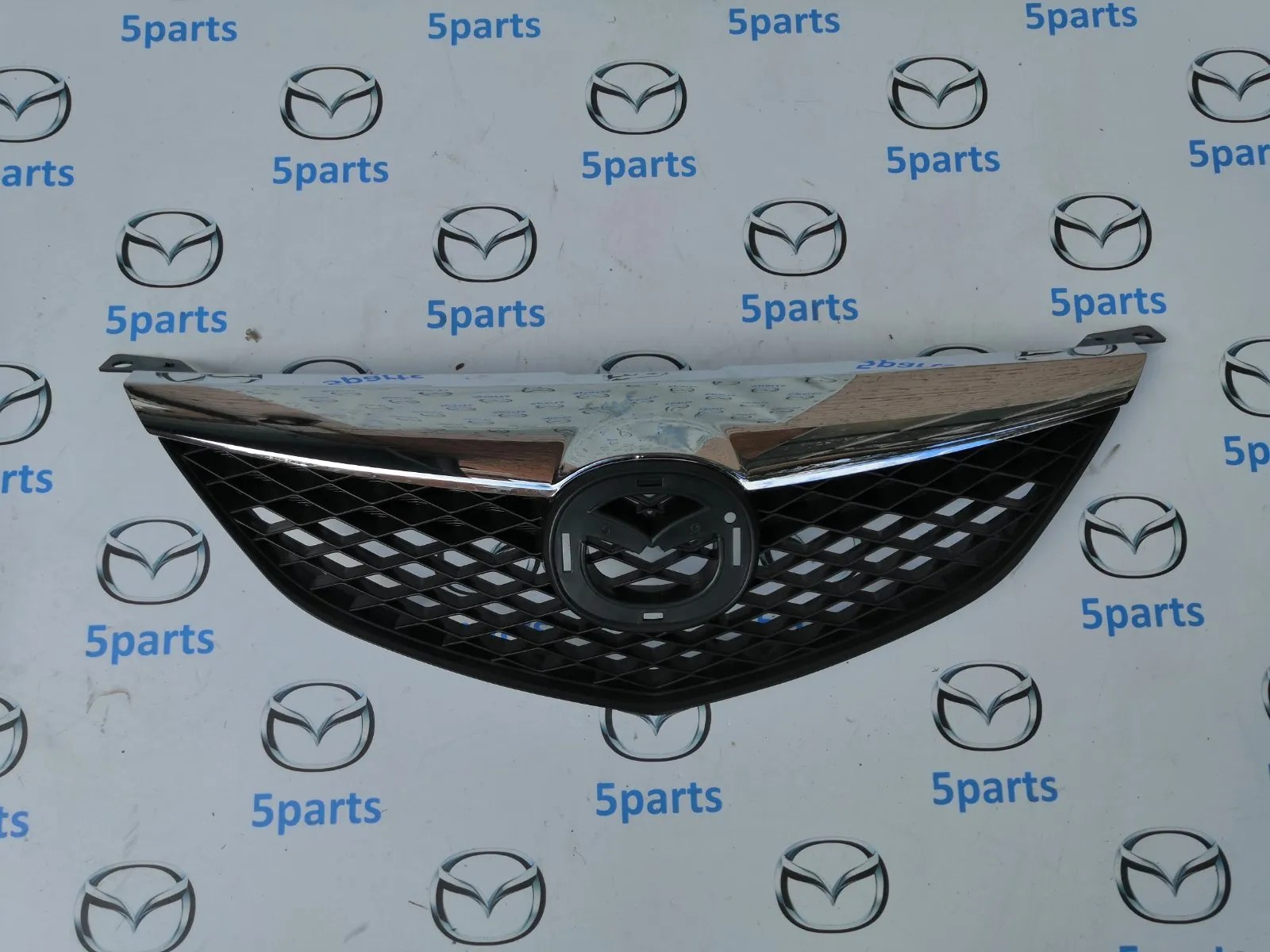 Решетка радиатора M6 (GG) 2002-2005