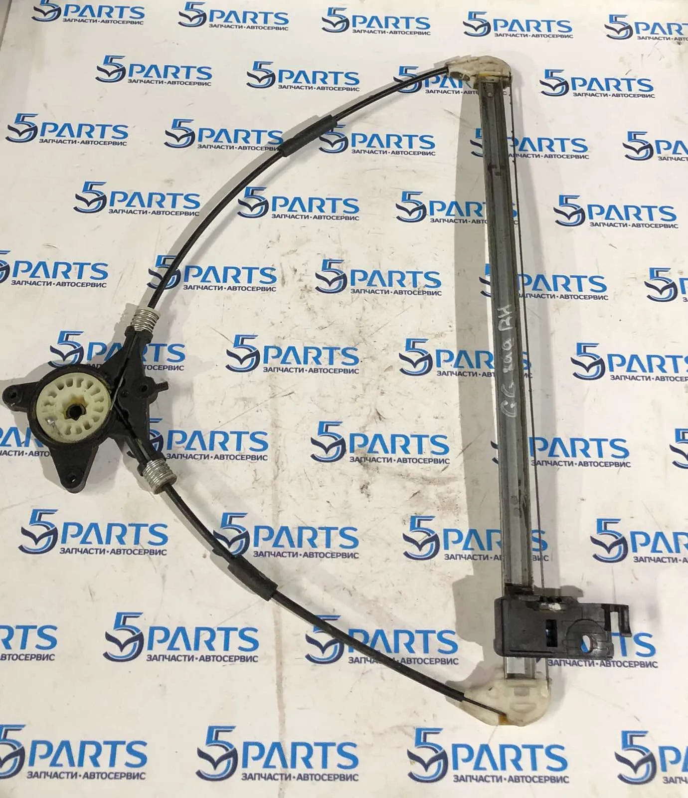 Стеклоподъемник двери передней правой M6 (GG) 2002-2007