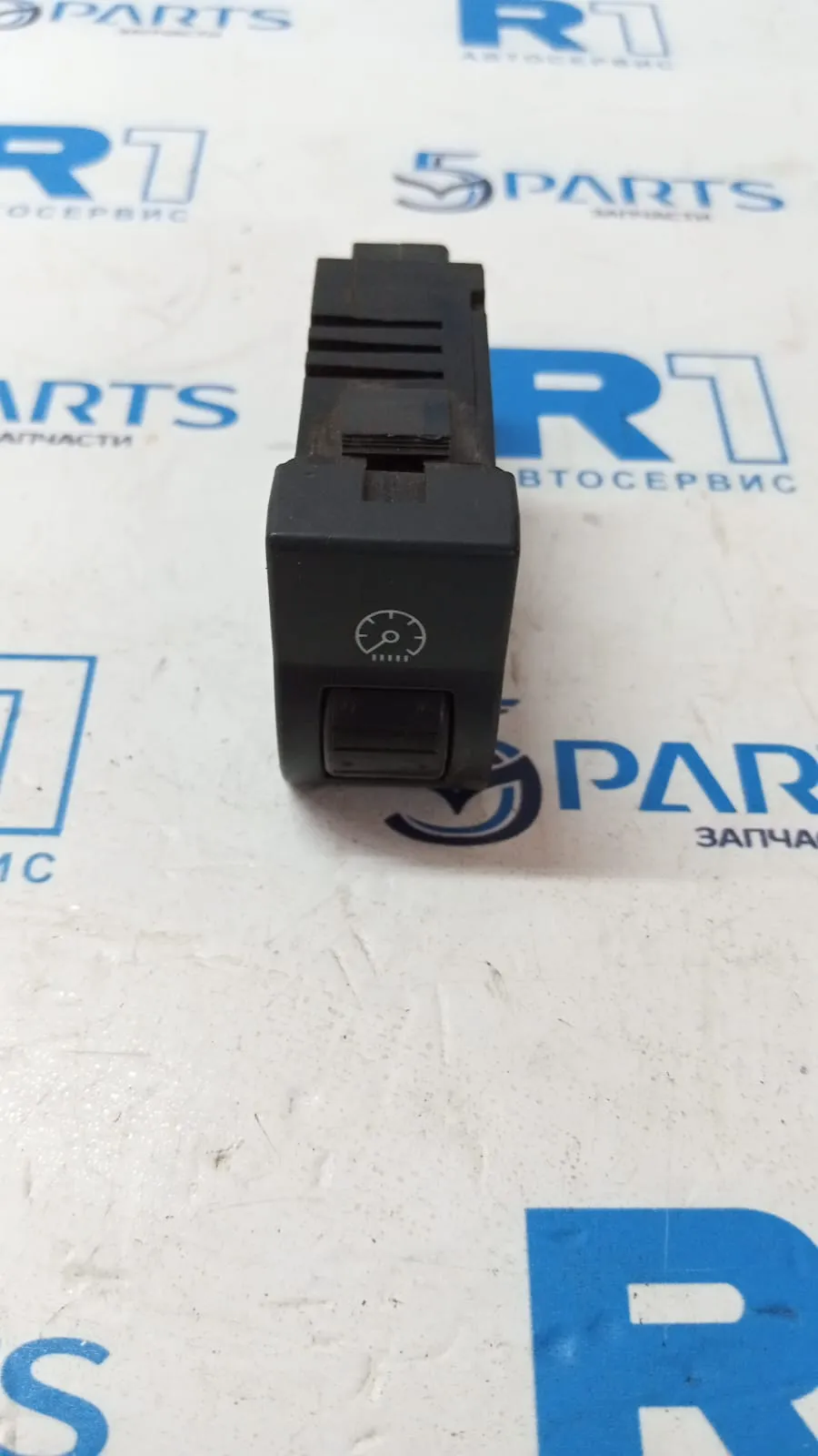 Кнопка освещения панели приборов M3 (BK) 2004-2009