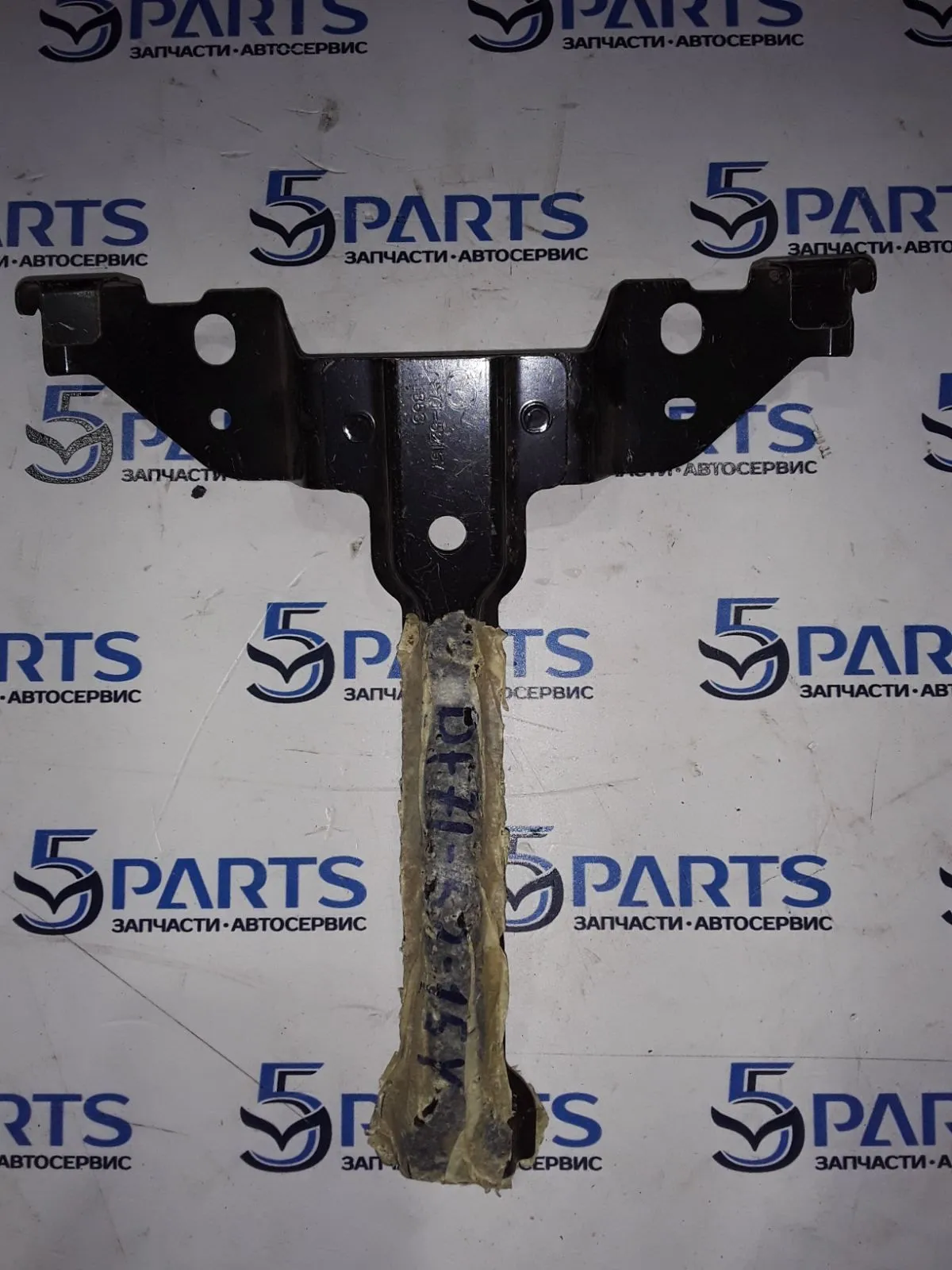 Стойка замка капота M2 (DE) 2007-2015