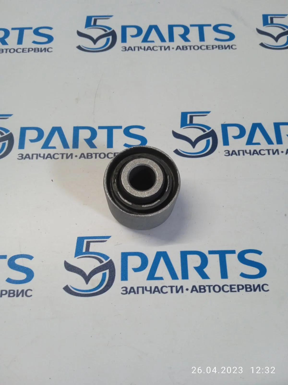 Сайлентблок рычага заднего серпообразного M3, M5, CX7