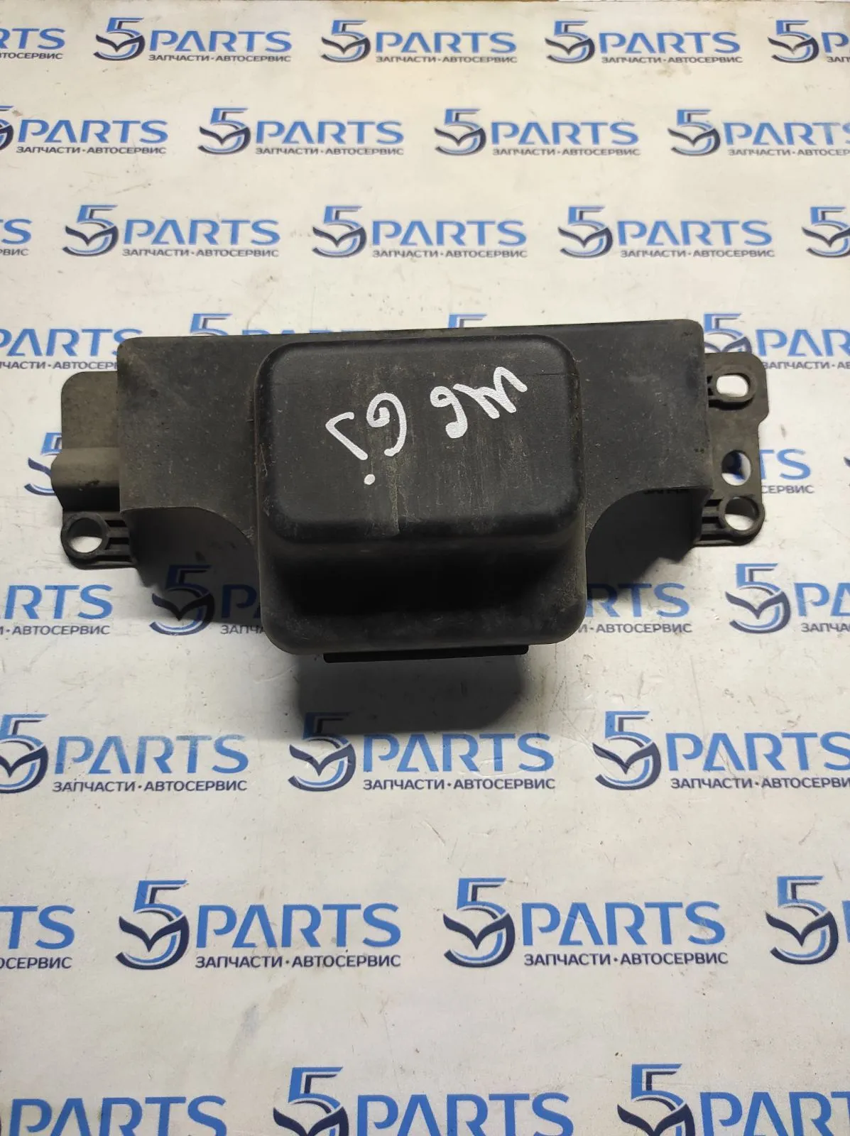 Кронштейн стойки замка капота M6 (GJ, GL) 2012-2022