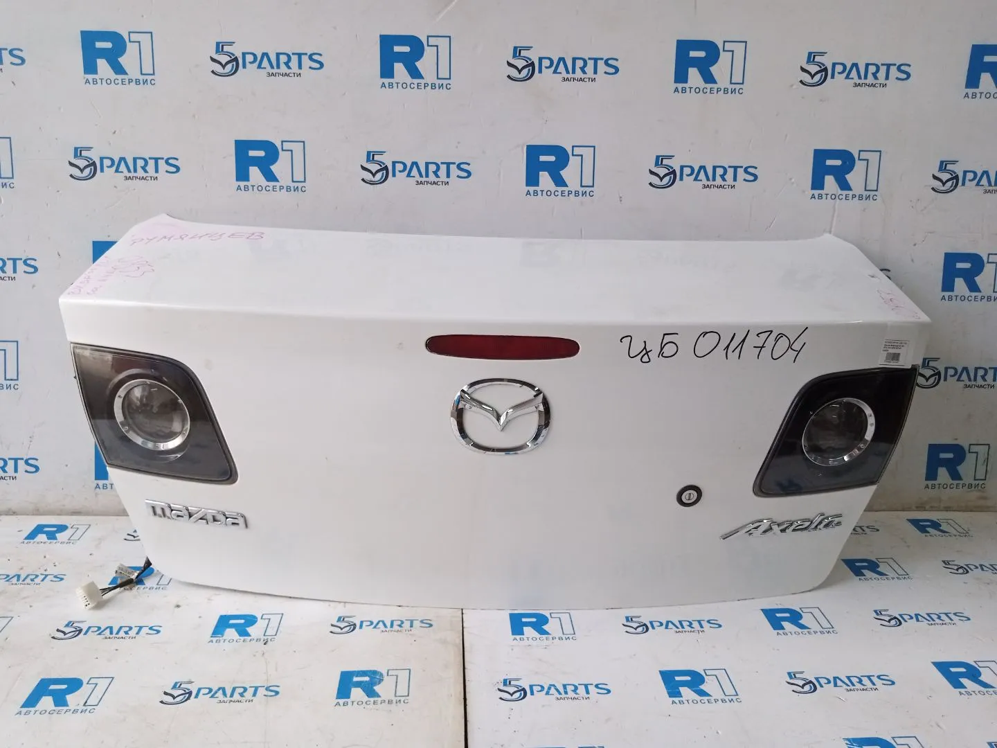 Крышка багажника M3 (BK) SDN 2003-2009