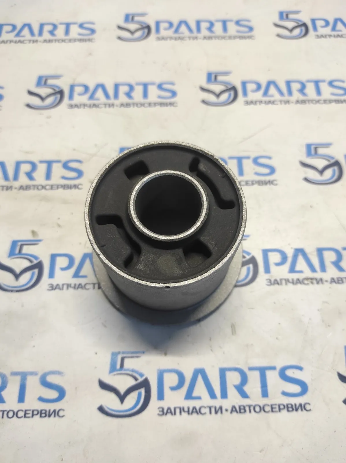 Сайлентблок рычага переднего нижнего задний M3, M6, CX5