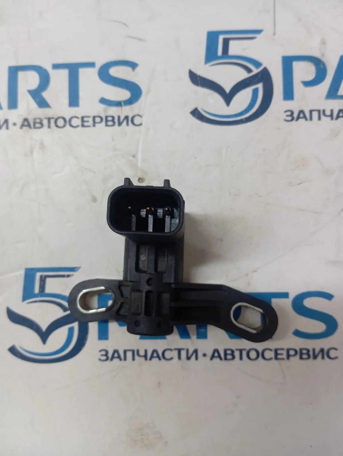 Датчик коленвала M3, M6, CX-7 2.3