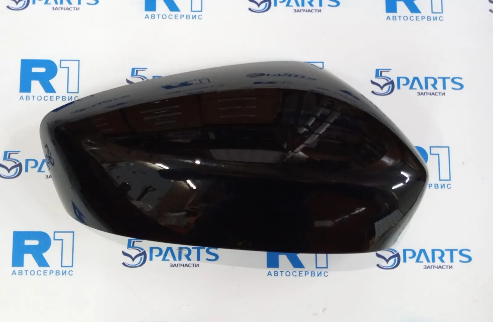 Крышка зеркала правого M3 (BN) 2017-2019 M6 (GL) 2017-2022