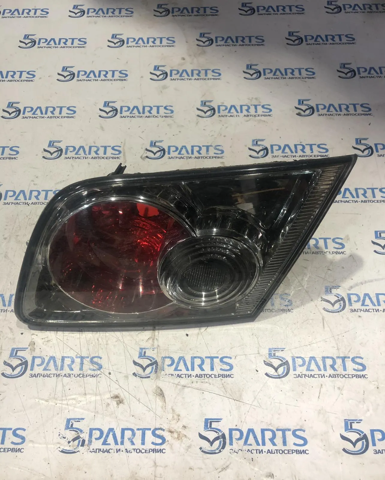 Фонарь внутренний правый M6 (GG) 2005-2007