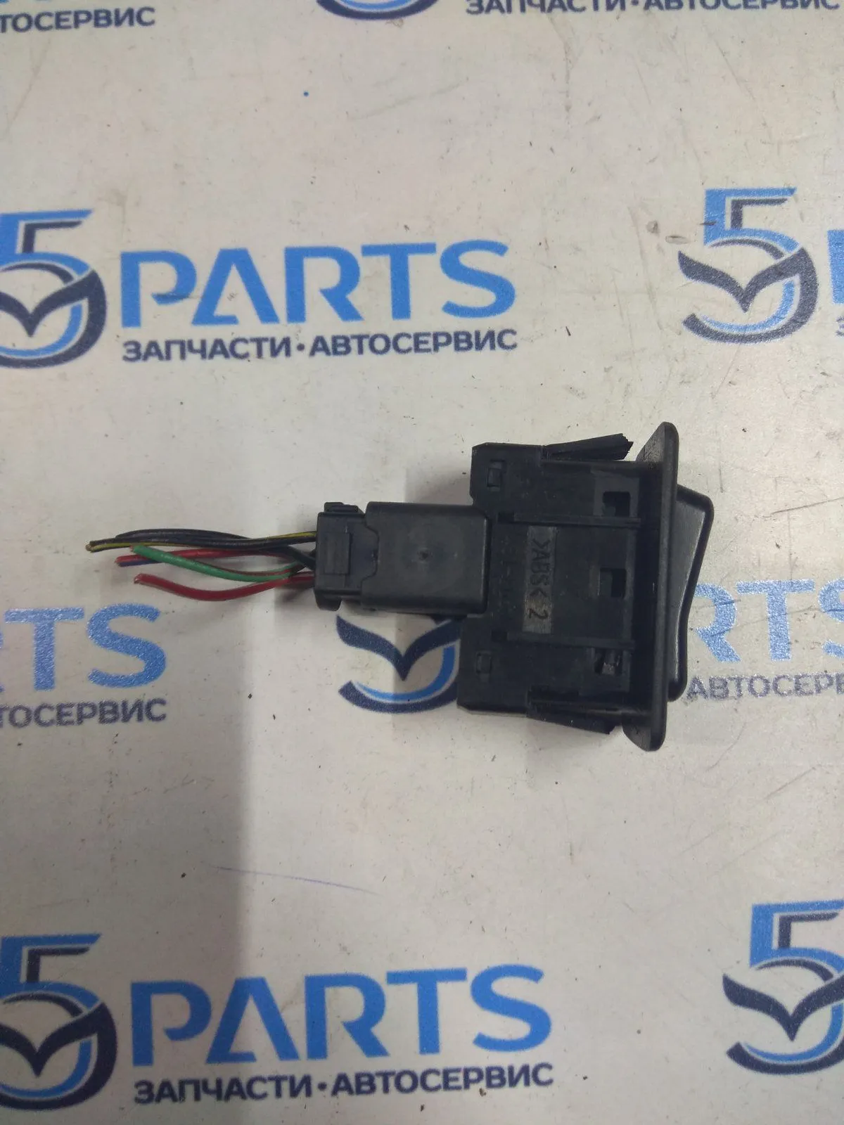 Кнопка включения обогрева сидений M6, CX-7