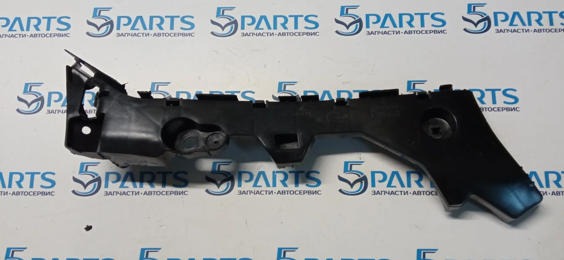 Кронштейн бампера заднего левый M3 (BL) SDN 2009-2012