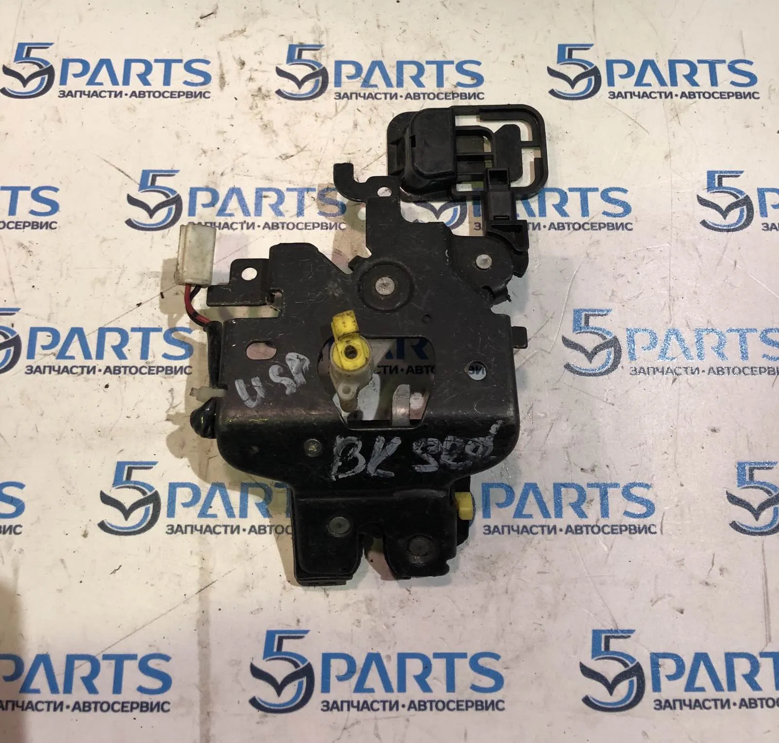 Замок крышки багажника M3 (BK) SDN 2003-2009 USA