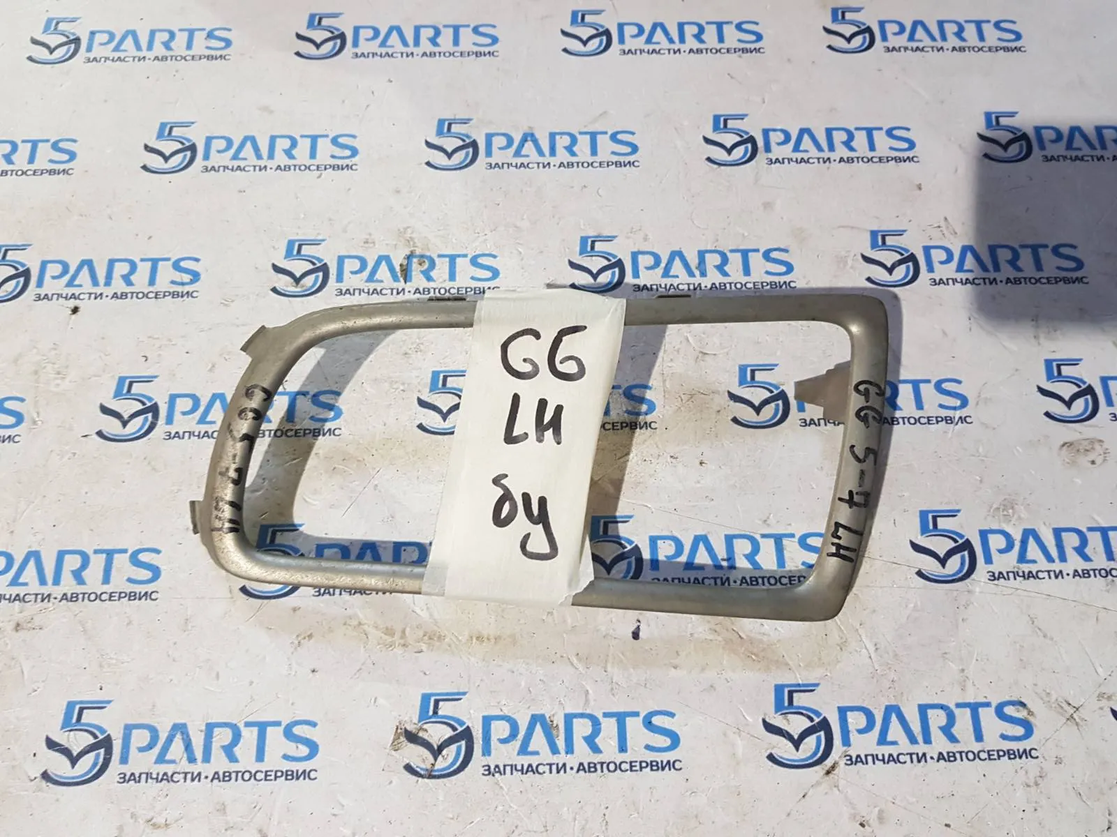 Окантовка ПТФ левой M6 (GG) 2005-2007