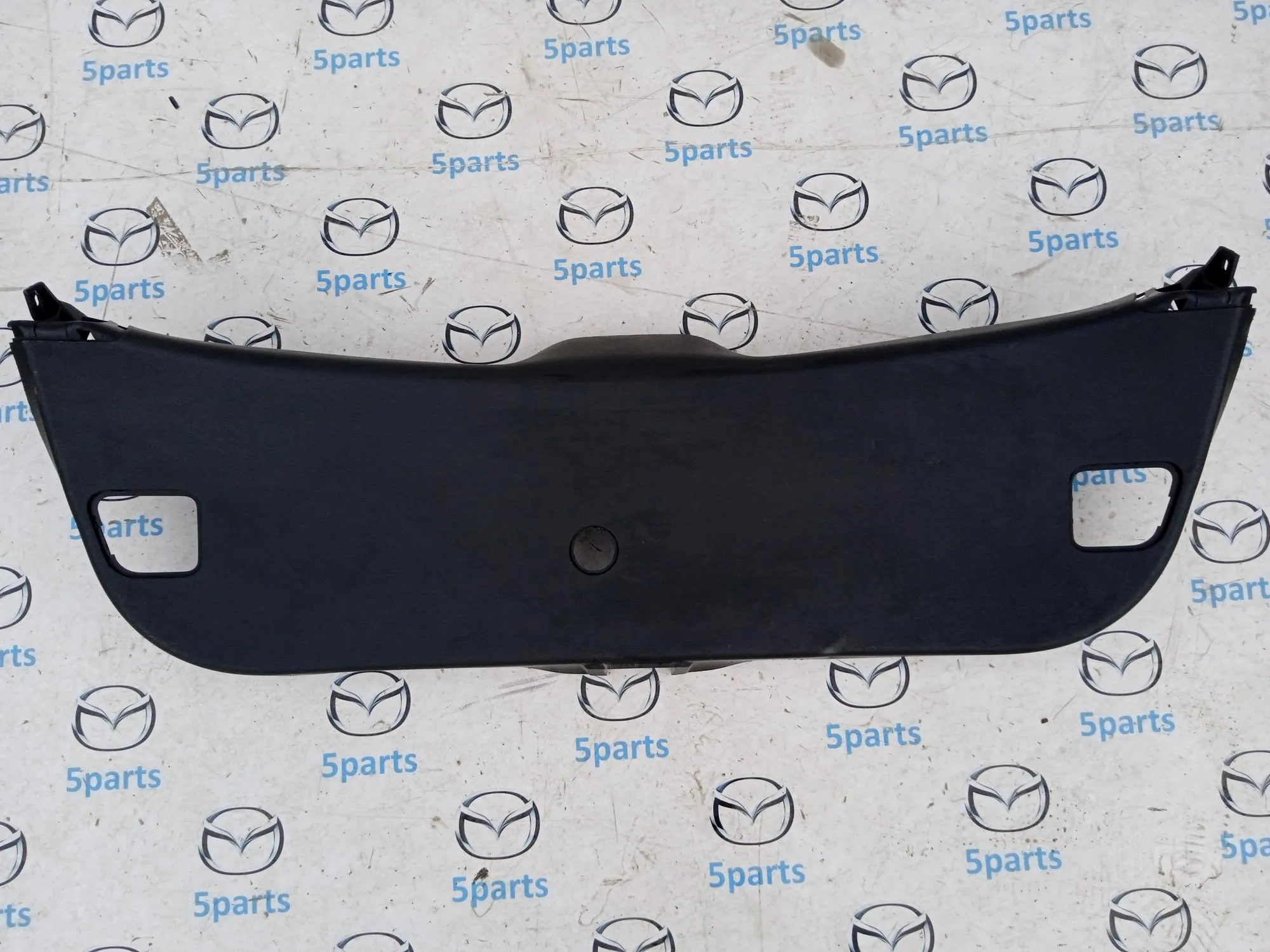 Обшивка крышки багажника M3 (BK) HB 2003-2009