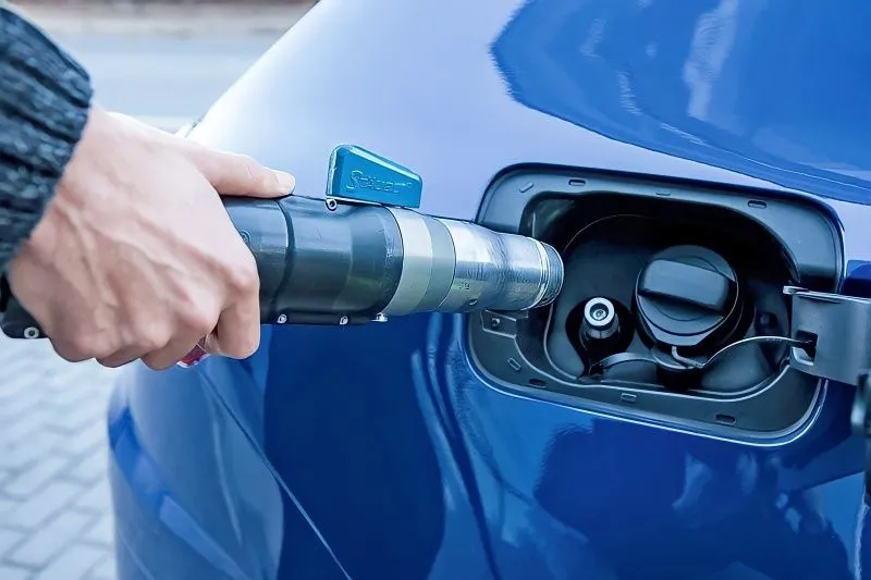 Увеличился расход топлива в Мазде: что делать?