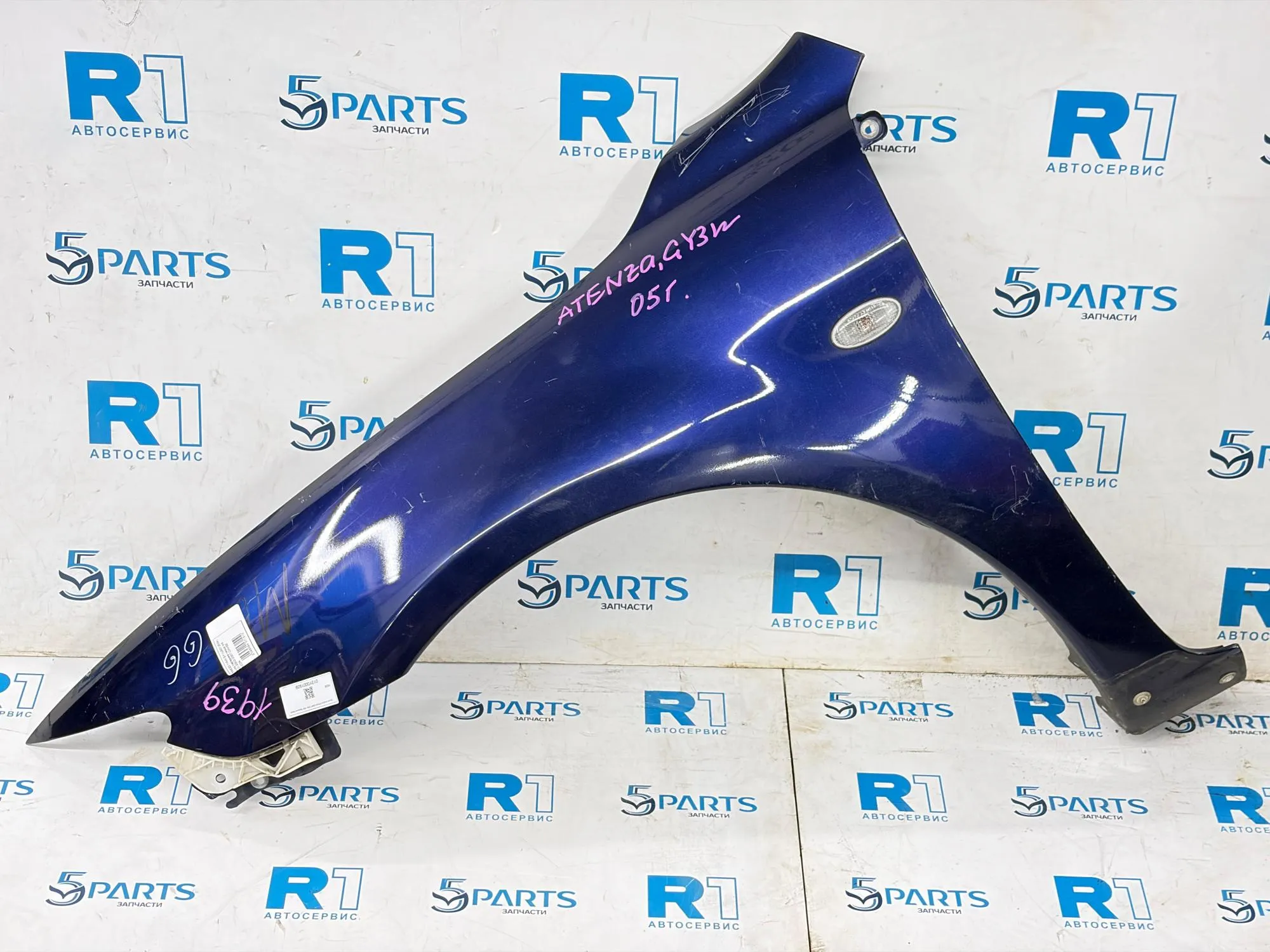 Крыло переднее левое M6 (GG) 2002-2007