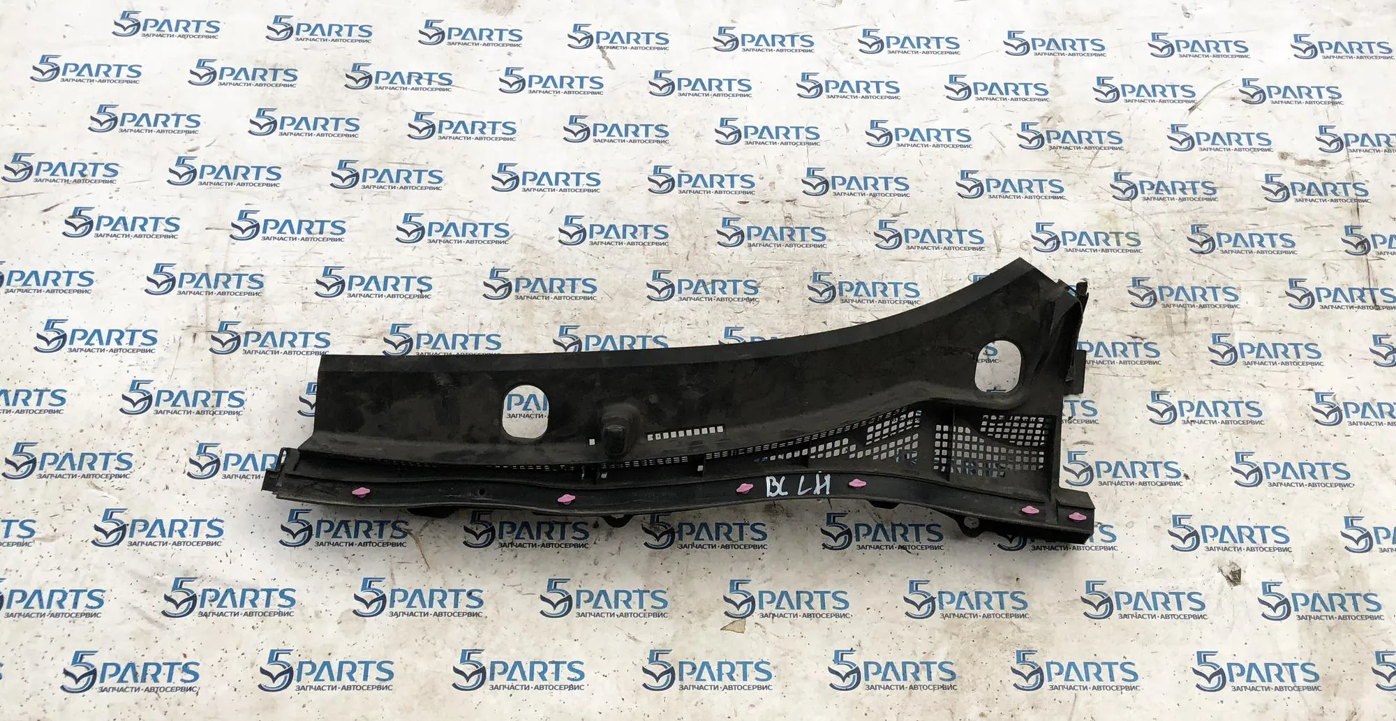 Жабо левое M3 (BL) 2009-2012