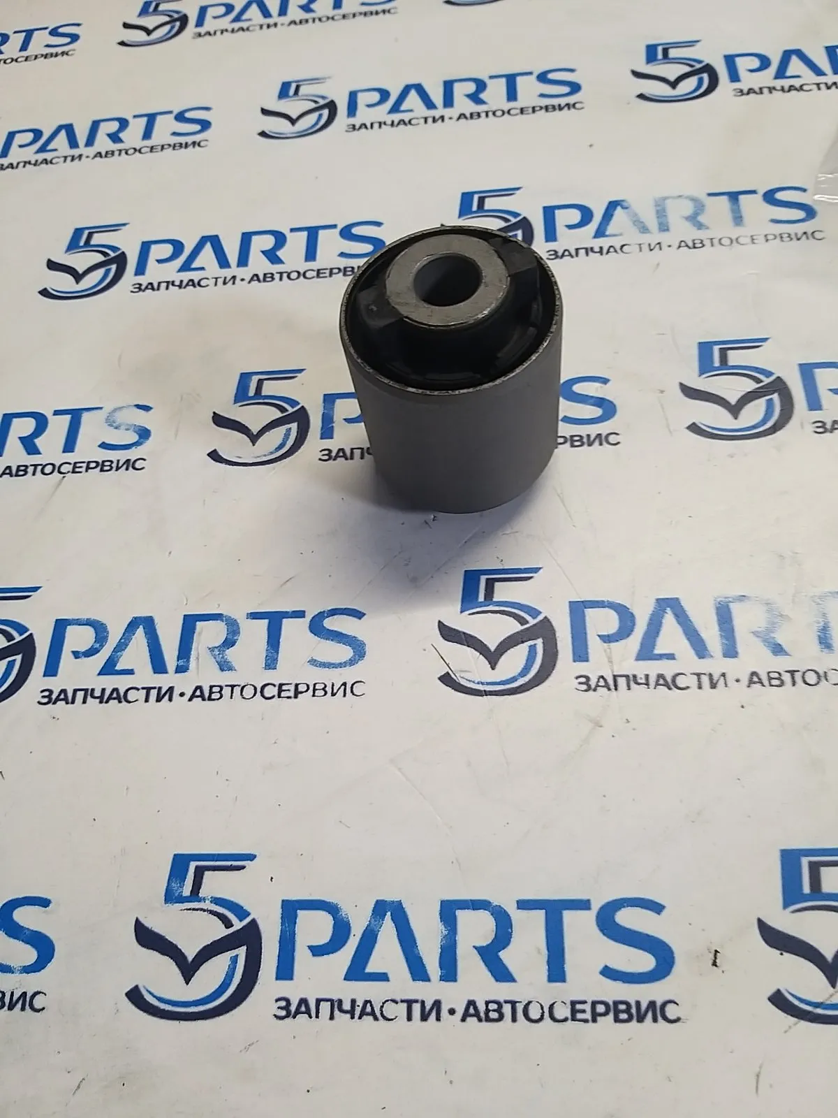 Сайлентблок кулака заднего передний CX-5, M6