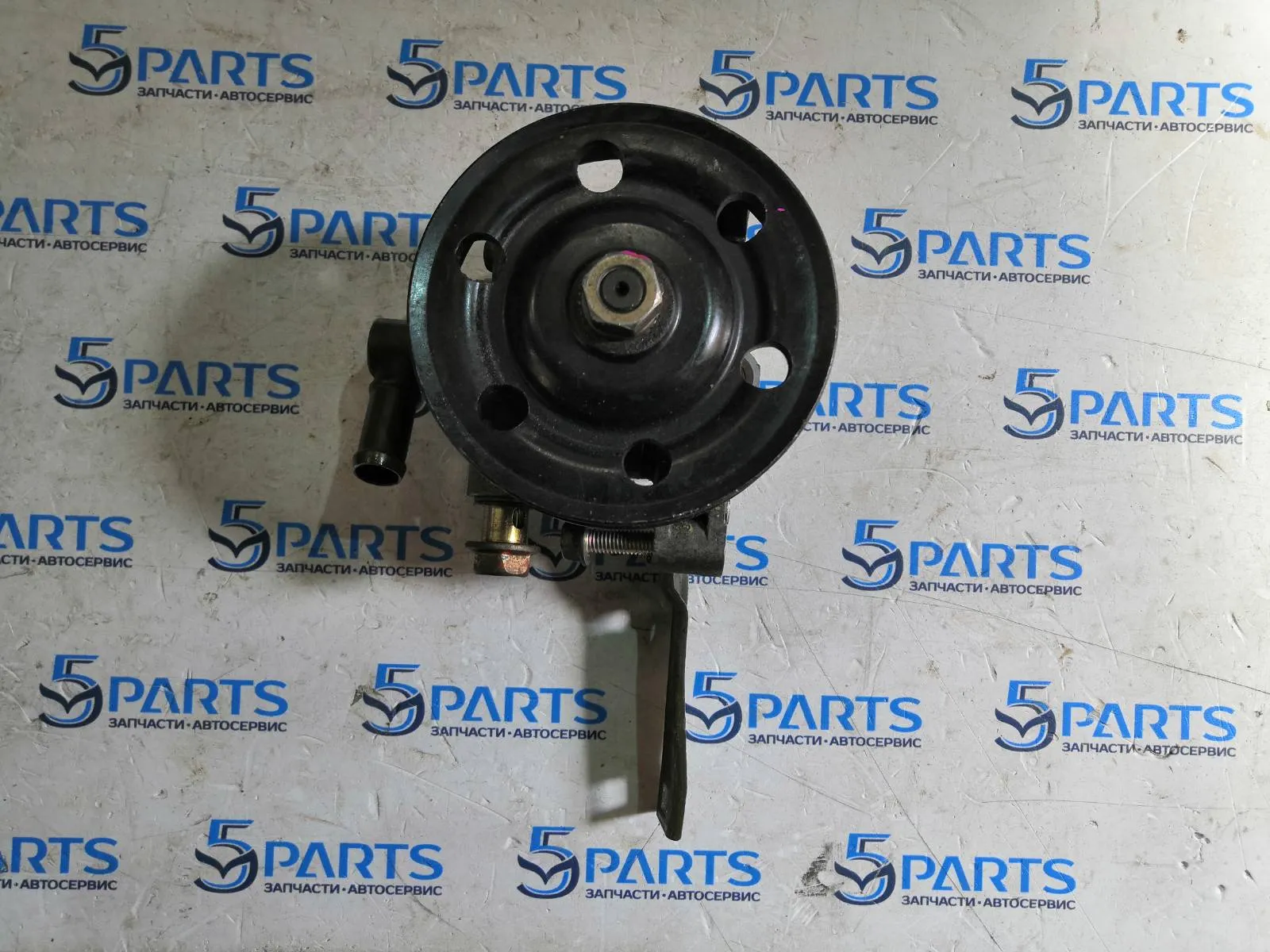 Насос ГУРа MPV (LW) 1999-2004