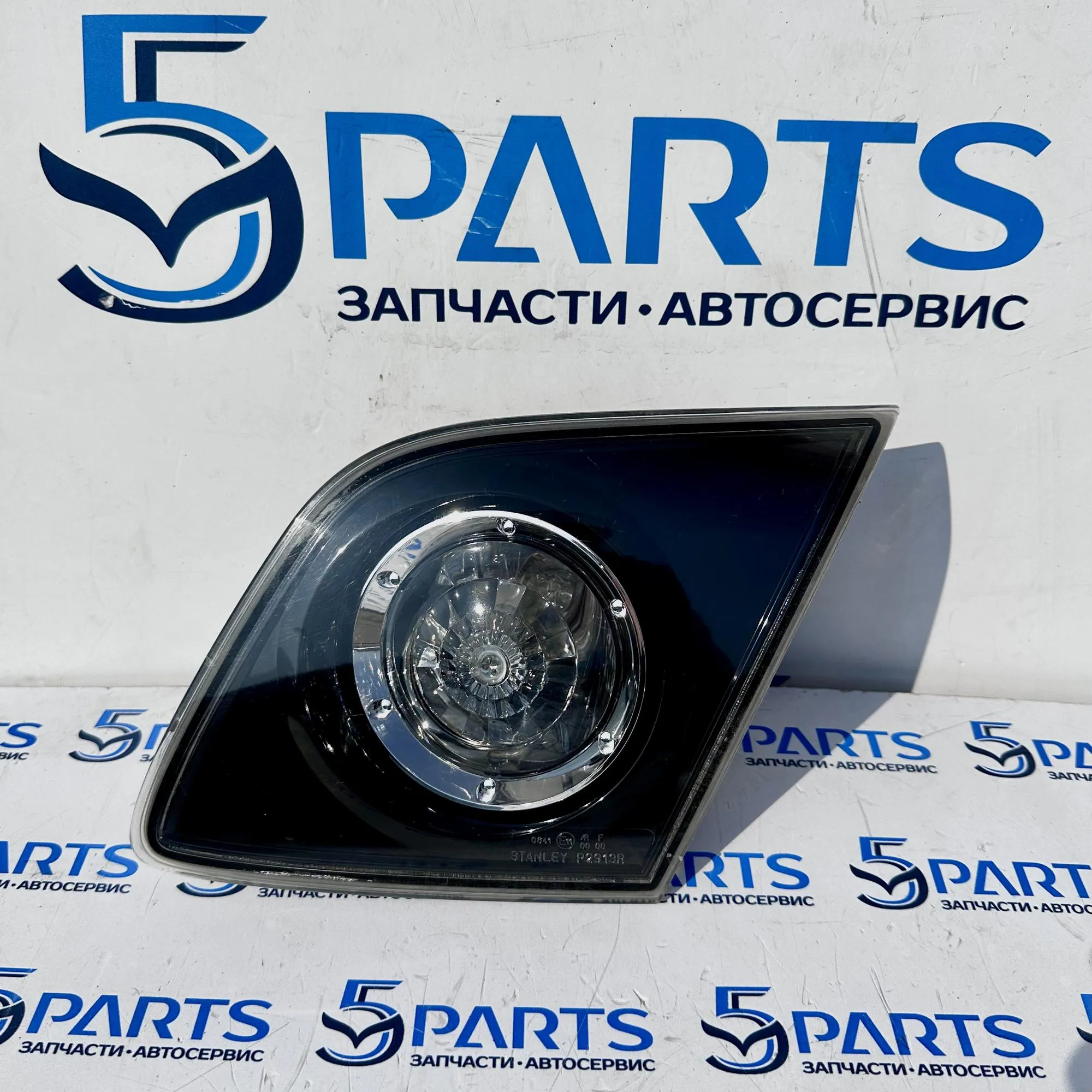 Фонарь внутренний правый M3 (BK) HB 2004-2009