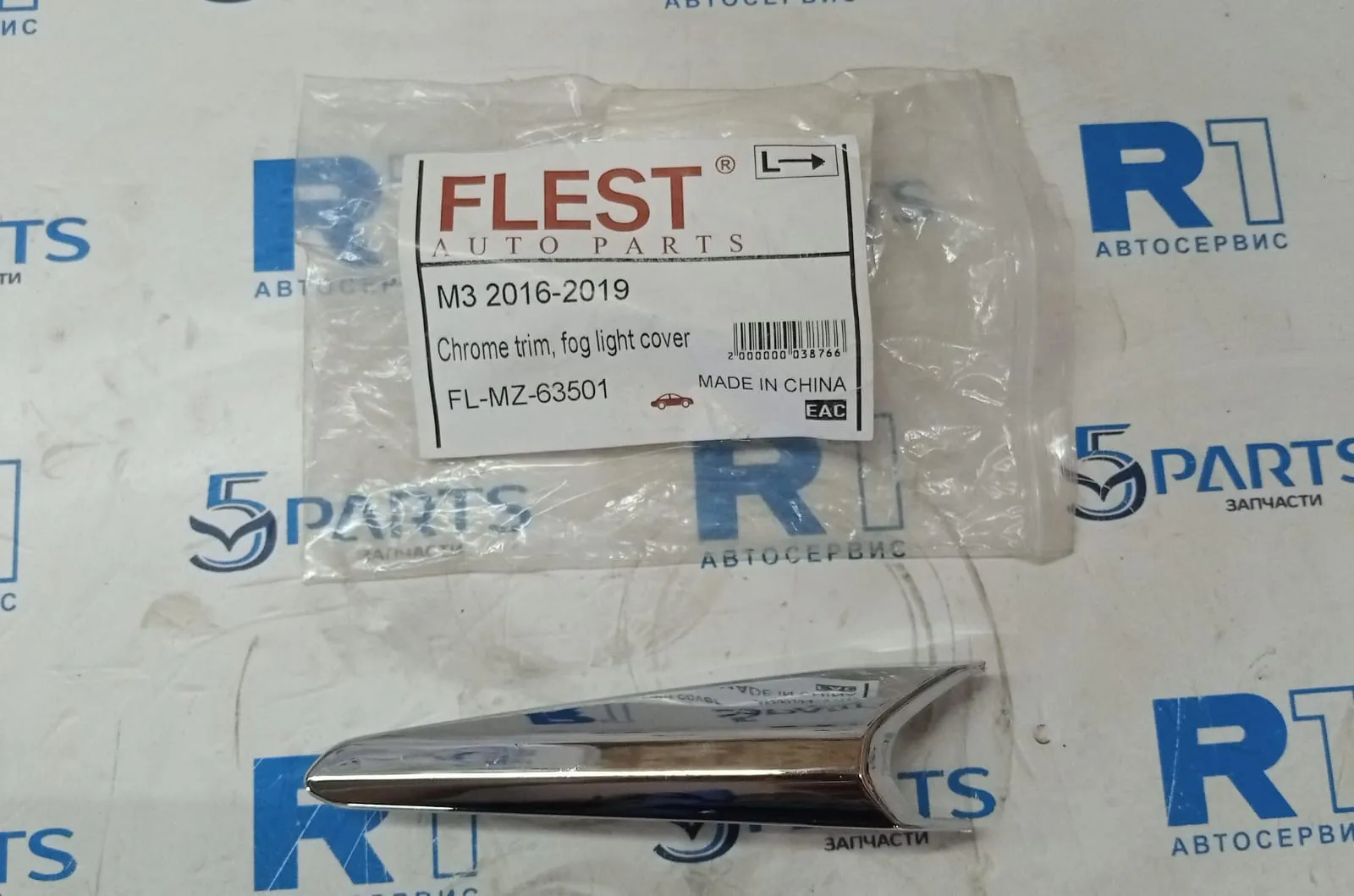 Молдинг рамки птф левой M3 (BN) 2017-2020