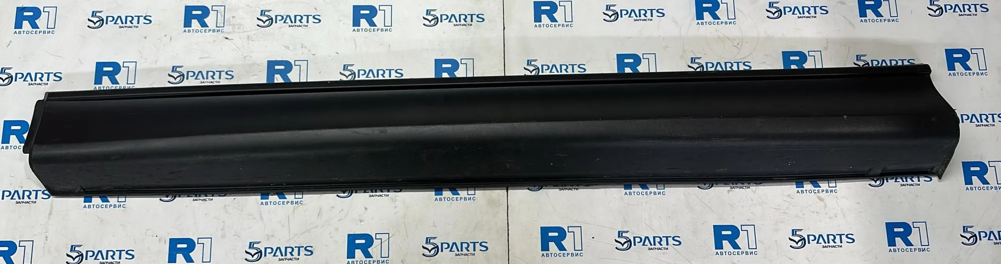 Молдинг двери передней левой нижний CX5 (KF) 2023-2025