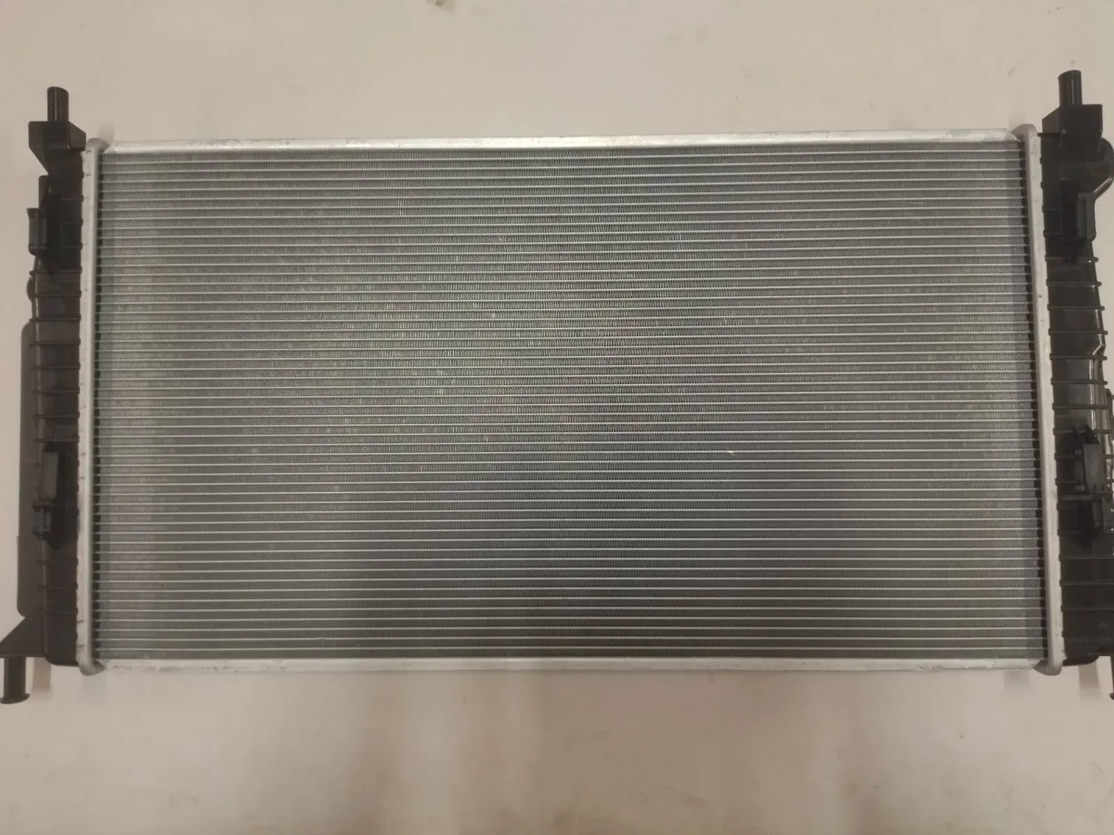 Радиатор охлаждения M3 (BL) 2009-2012 АТ
