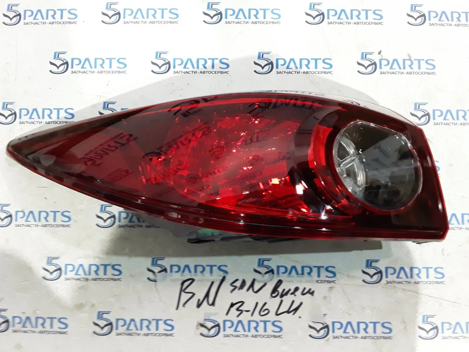 Фонарь внешний левый M3 (BM) SDN 2013-2016