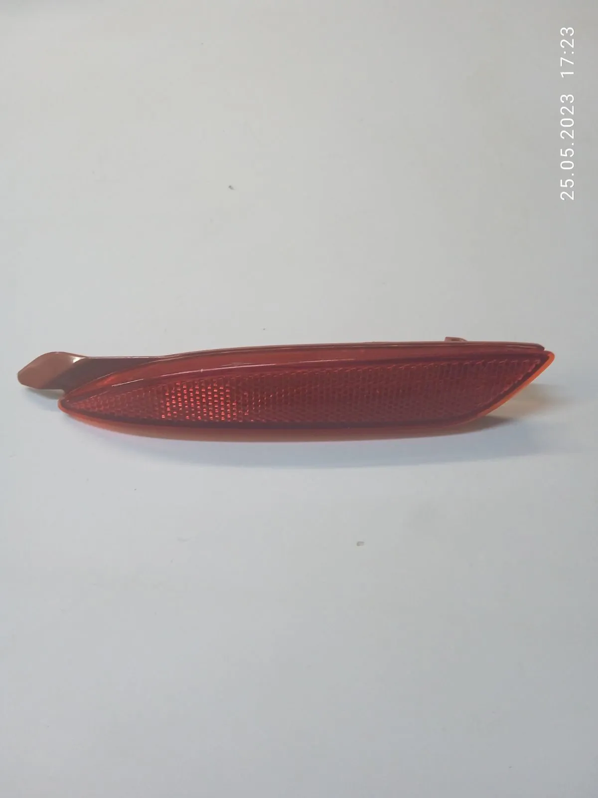 Катафот бампера заднего левый M6 (GL) 2018-2022