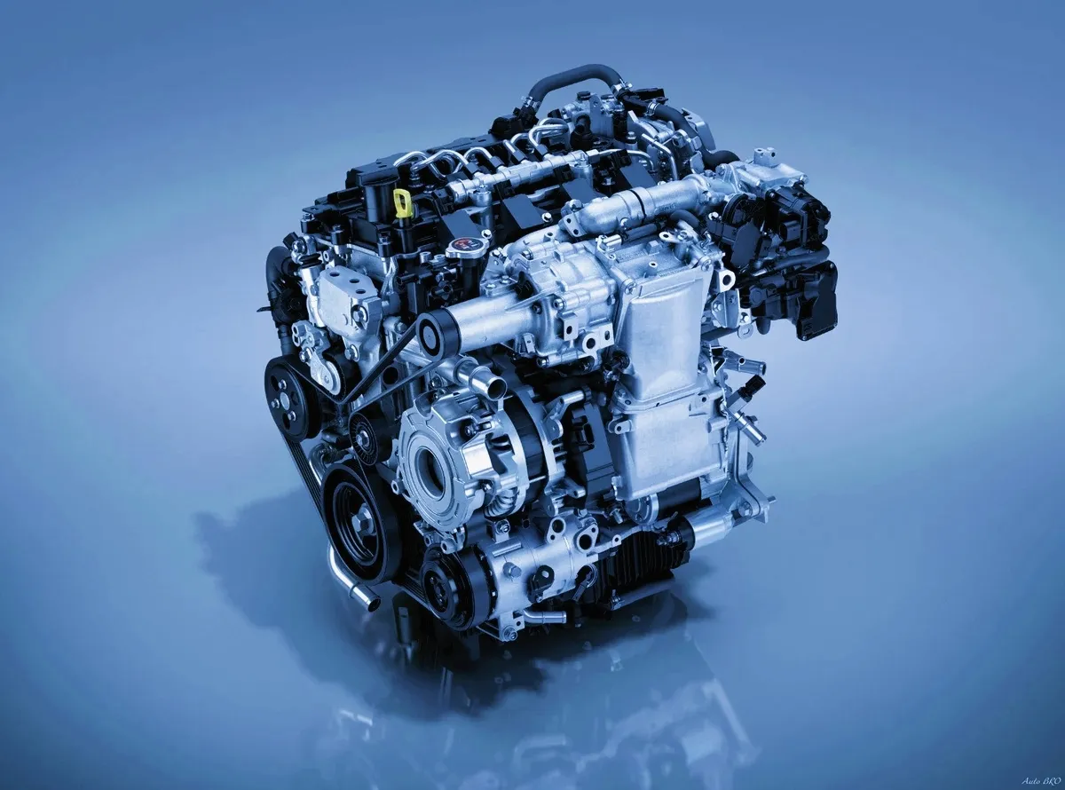 По каким причинам ломается двигатель Mazda 