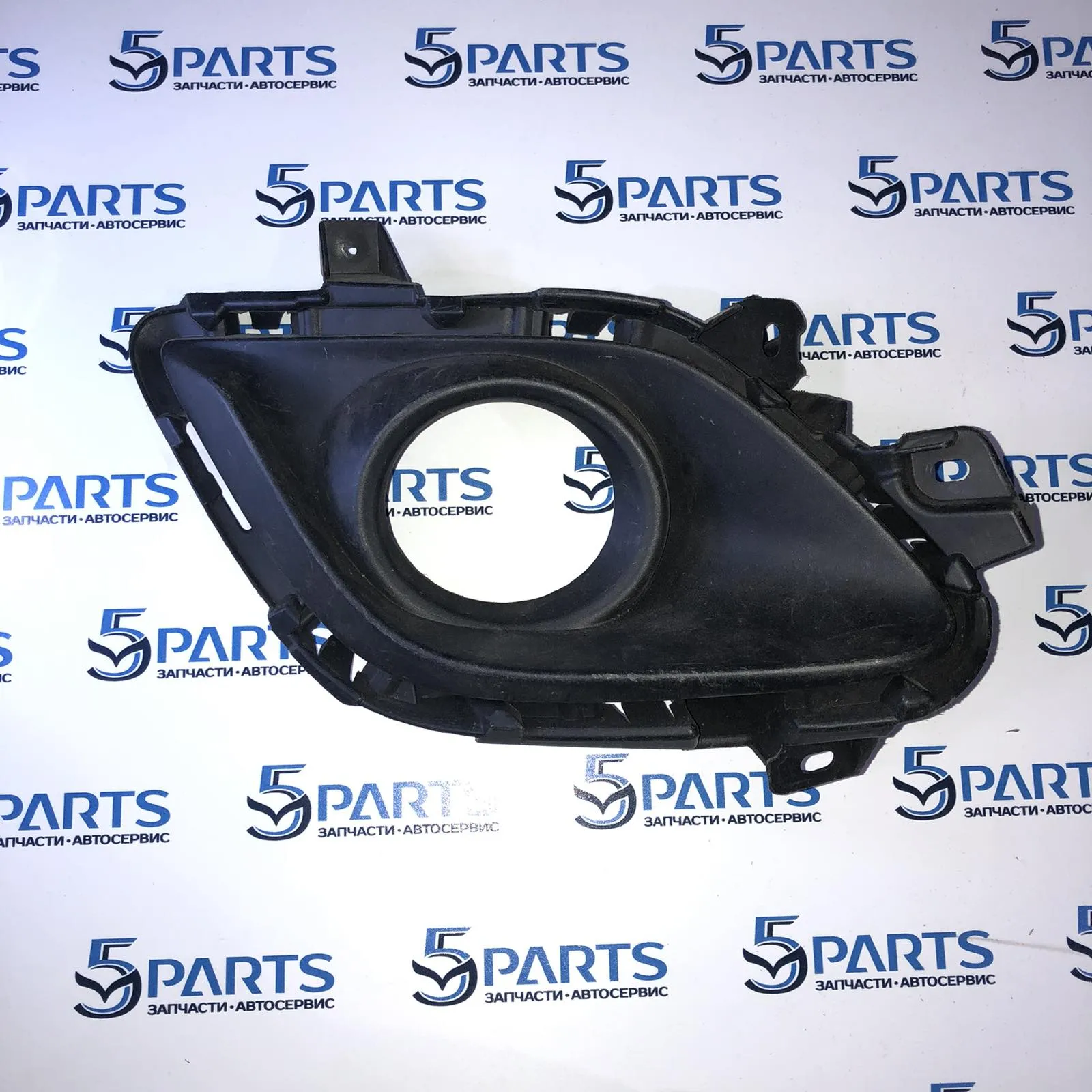 Рамка ПТФ левой M6 (GJ) 2012-2017