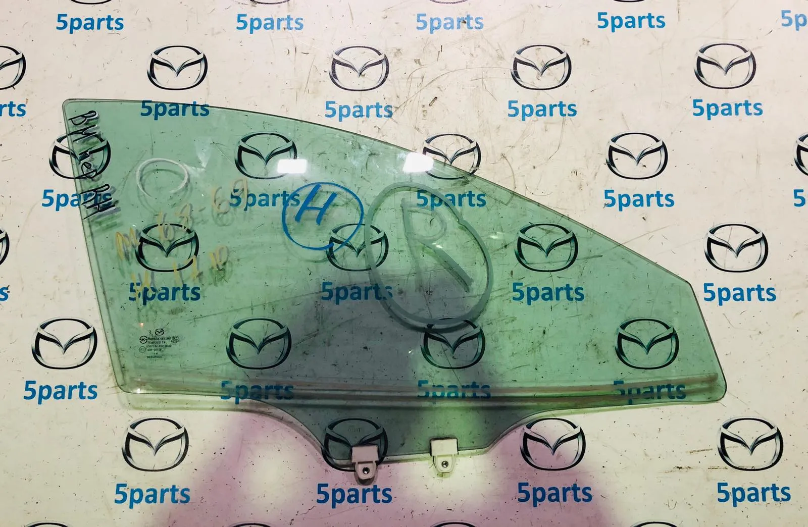 Стекло двери передней правой M3 (BM, BN) 2012-2019