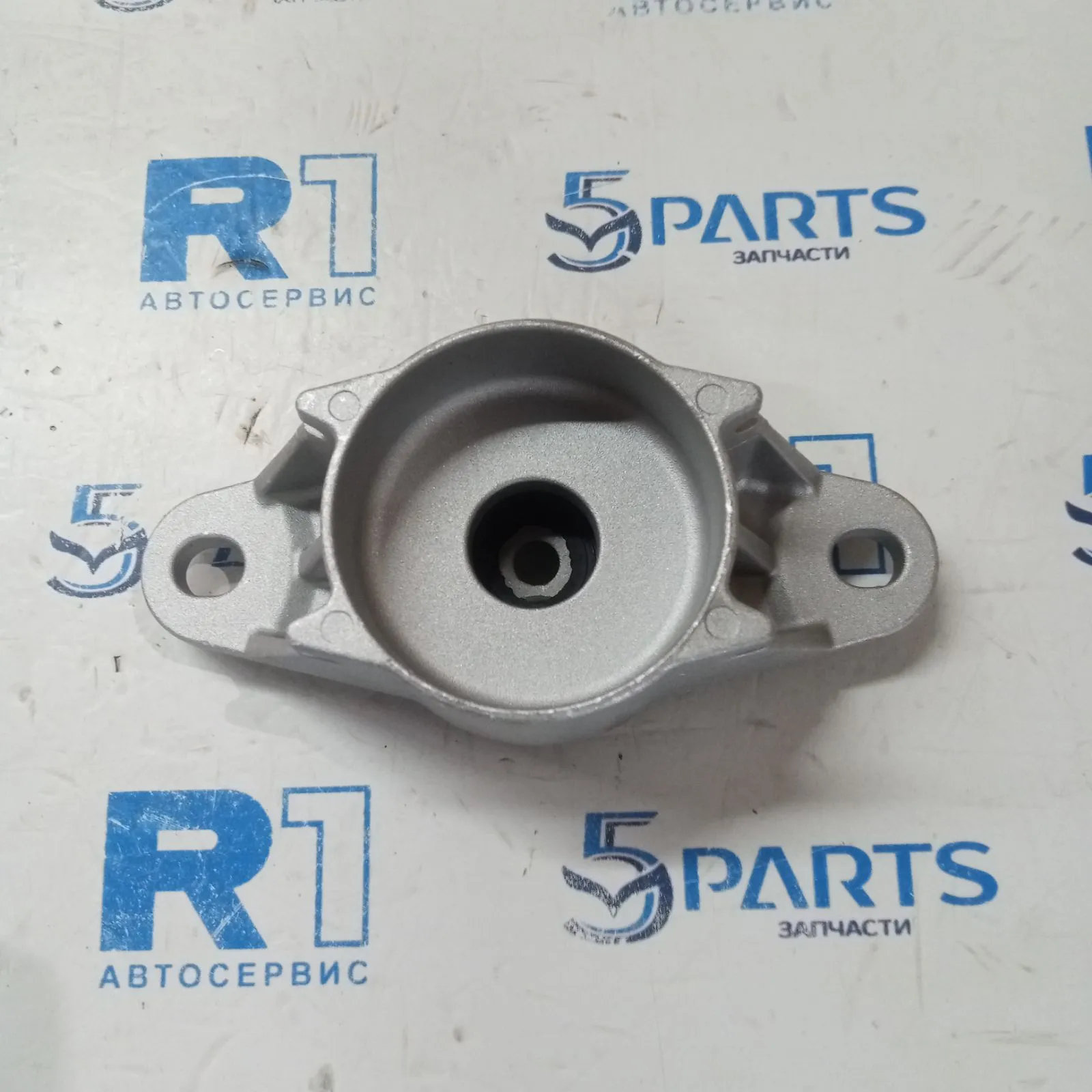 Опора амортизатора заднего M3 (BM) 2013-2018