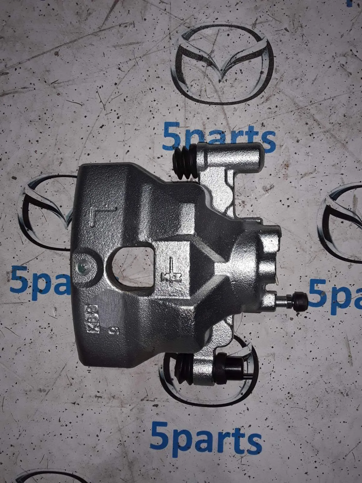 Суппорт тормозной передний левый M6 (GG) 2002-2007 2.0 2.3