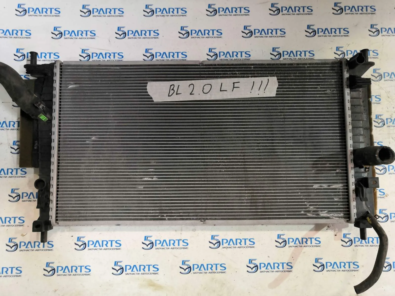 Радиатор охлаждения M3 (BL) 2,0  2009-2012  MT