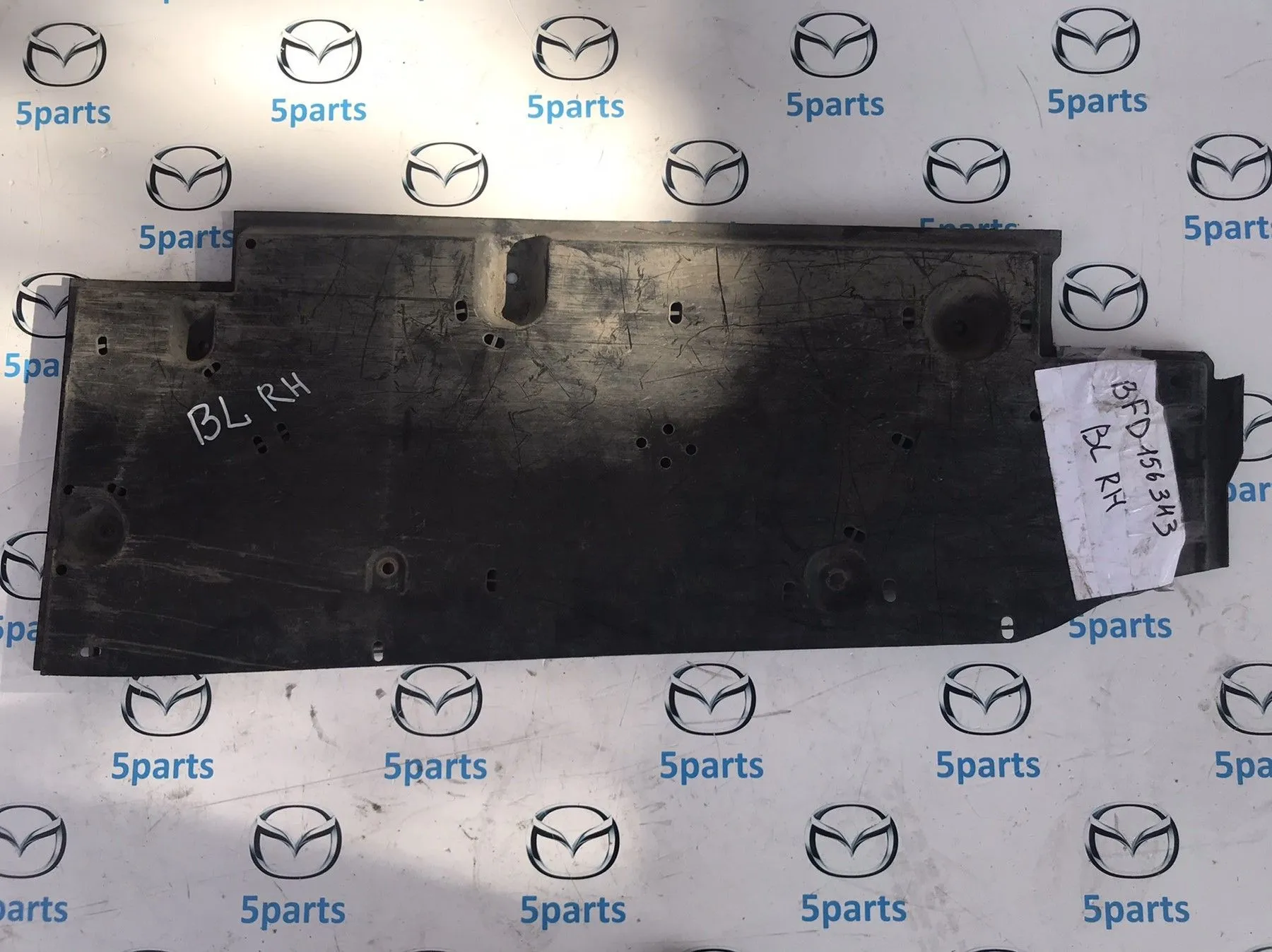 Защита днища правая M3 (BL) 2009-2012