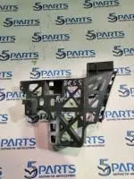 Кронштейн бампера центральный правый M3 (BK) HB 2006-2009 купить в Москве