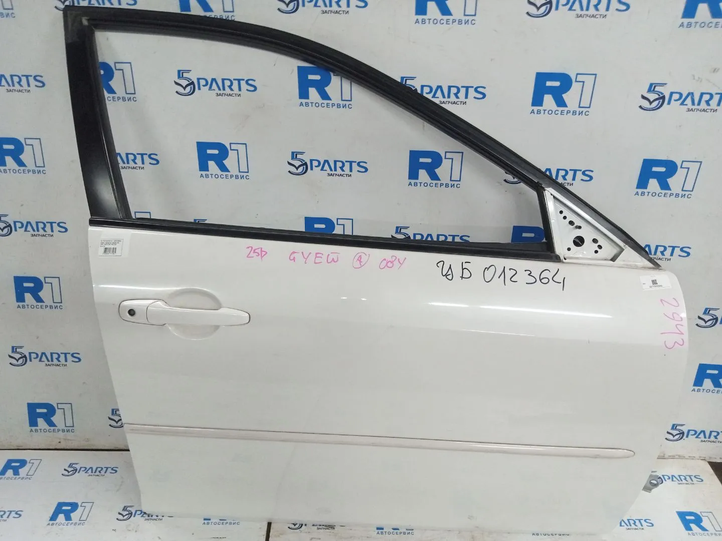 Дверь передняя правая M6 (GG) 2002-2007