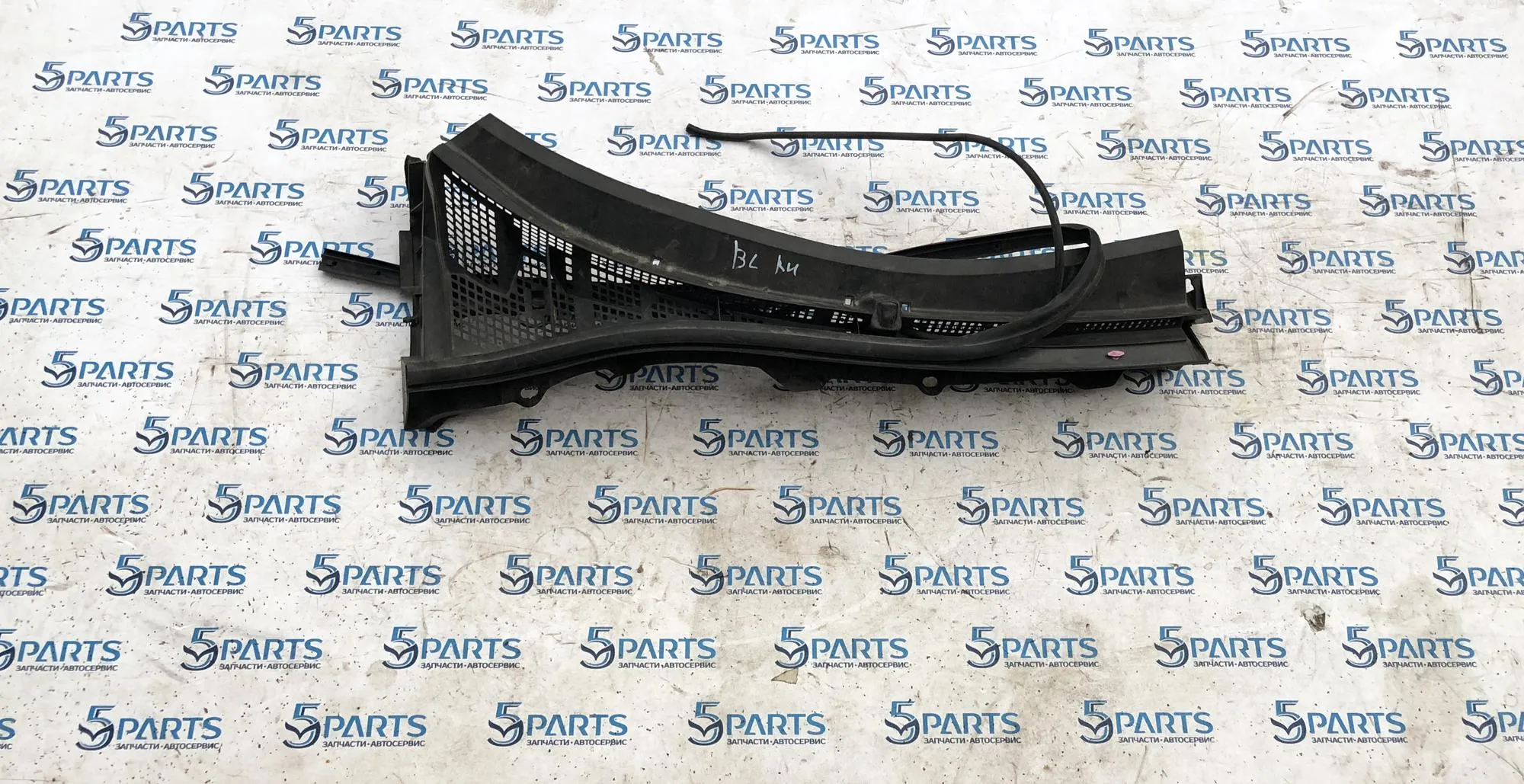 Жабо правое M3 (BL) 2009-2012