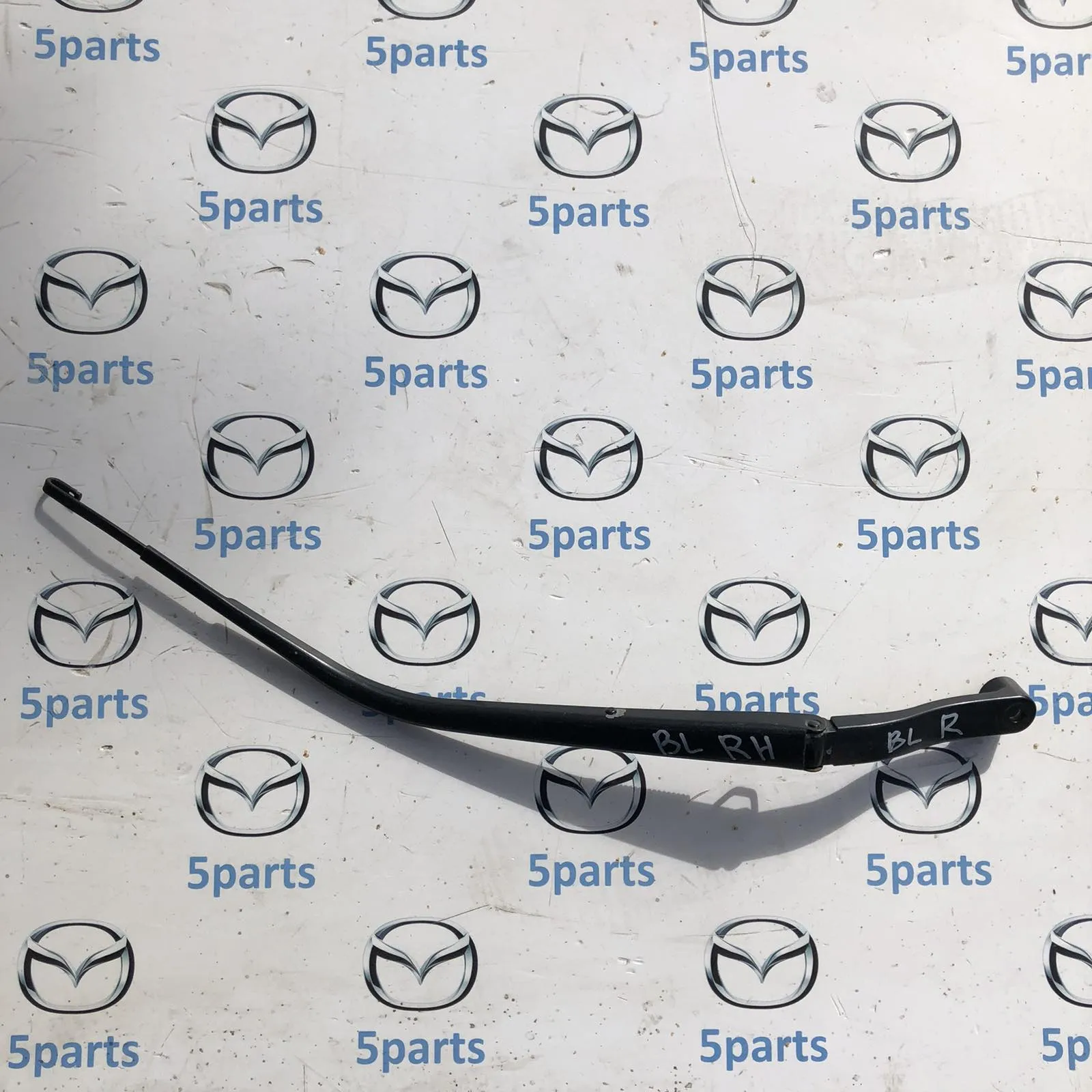 Поводок стеклоочистителя правый M3 (BL) 2009-2012