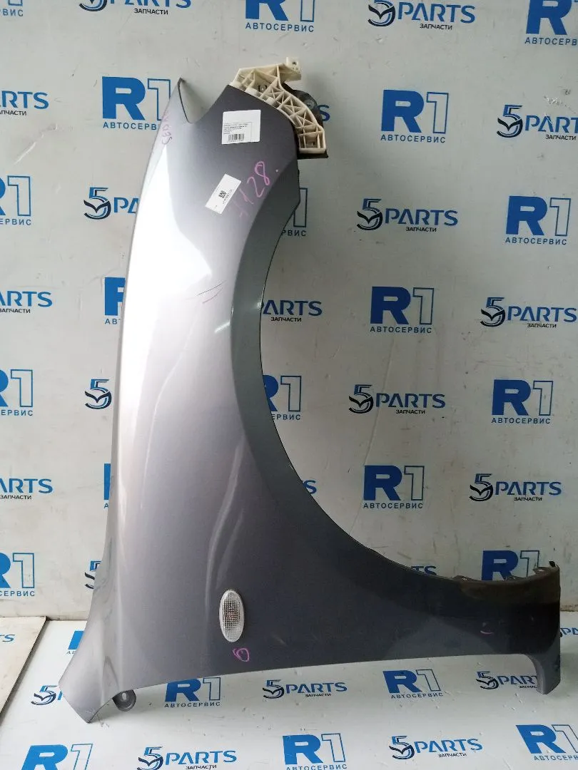 Крыло переднее правое M3 (BK) SDN 2003-2009