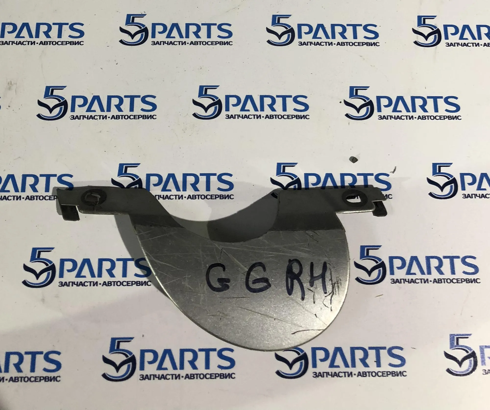 Заглушка бампера заднего правая M6 (GG) 2002-2007