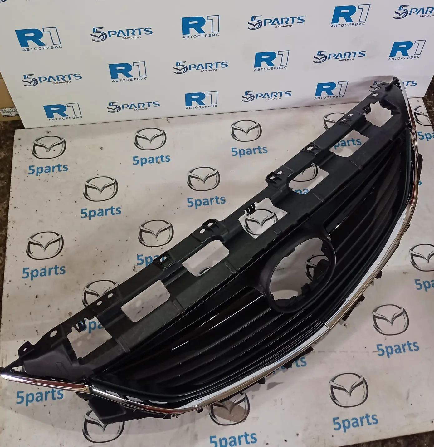 Решетка радиатора M6 (GJ) 2012-2015